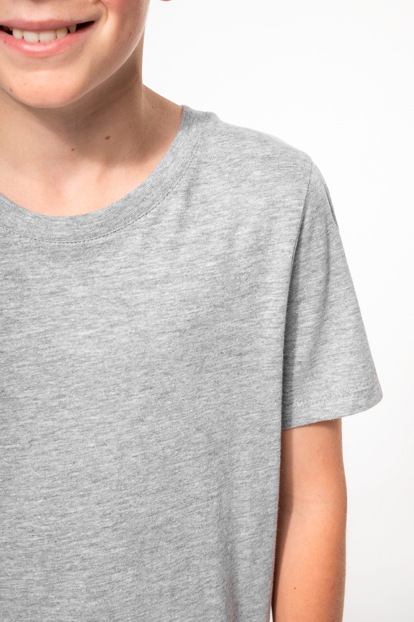T-shirt col rond enfant en situation