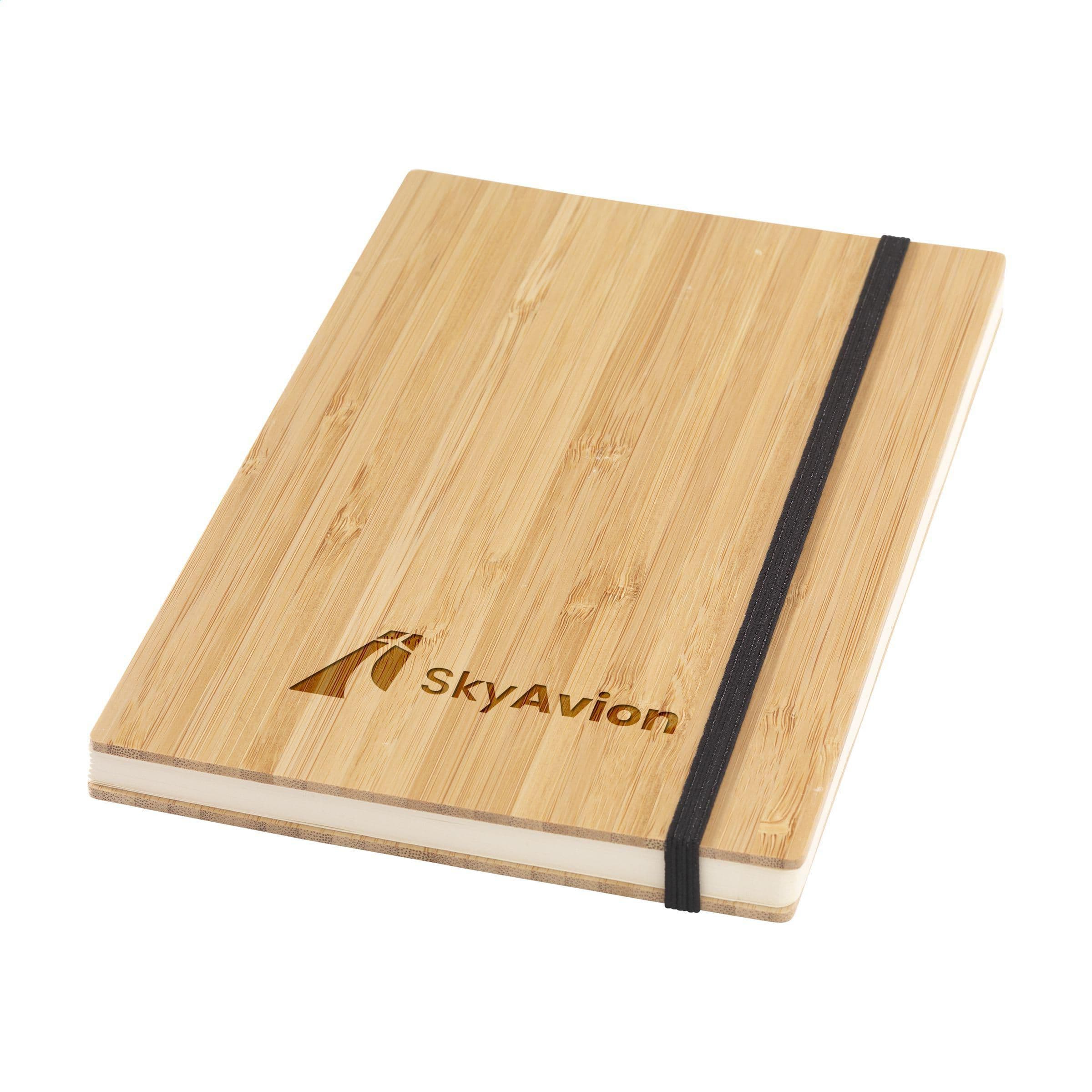 Carnet de notes bambou dos nu A5 en situation
