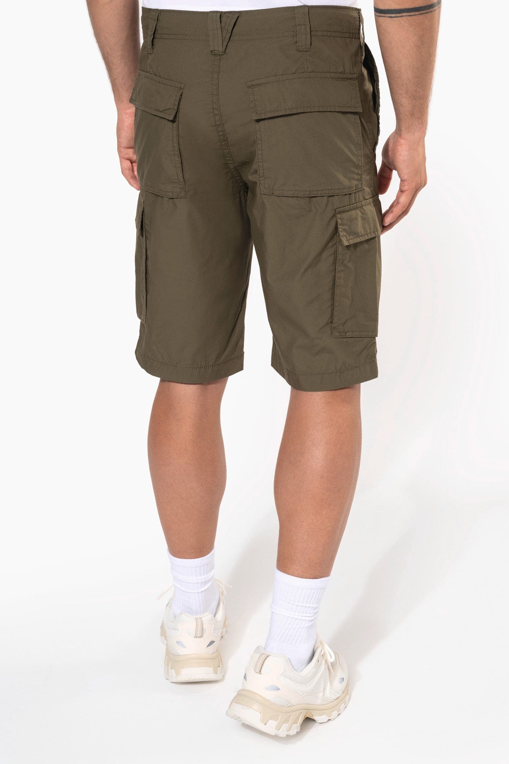 Bermuda léger multipoches homme en situation