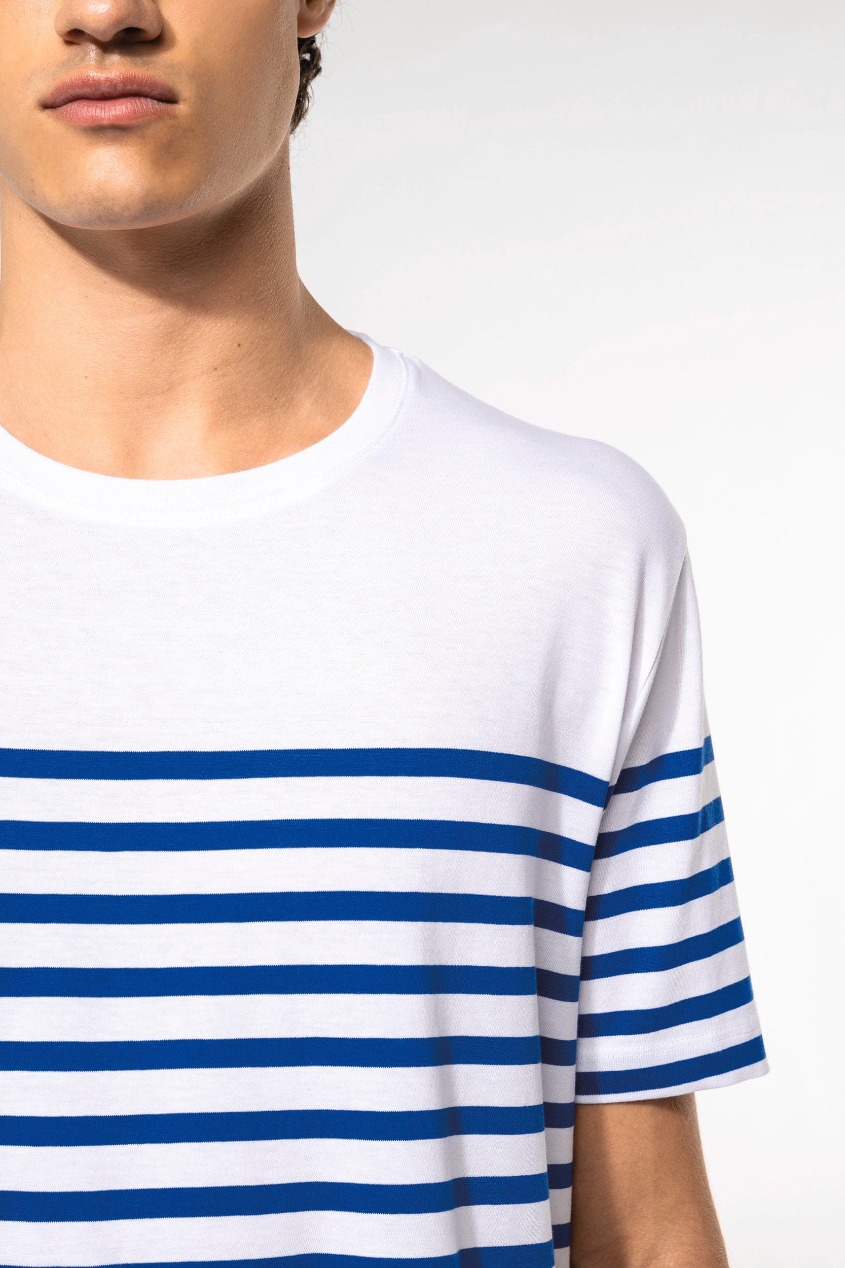 T-shirt marin col rond Bio homme en situation