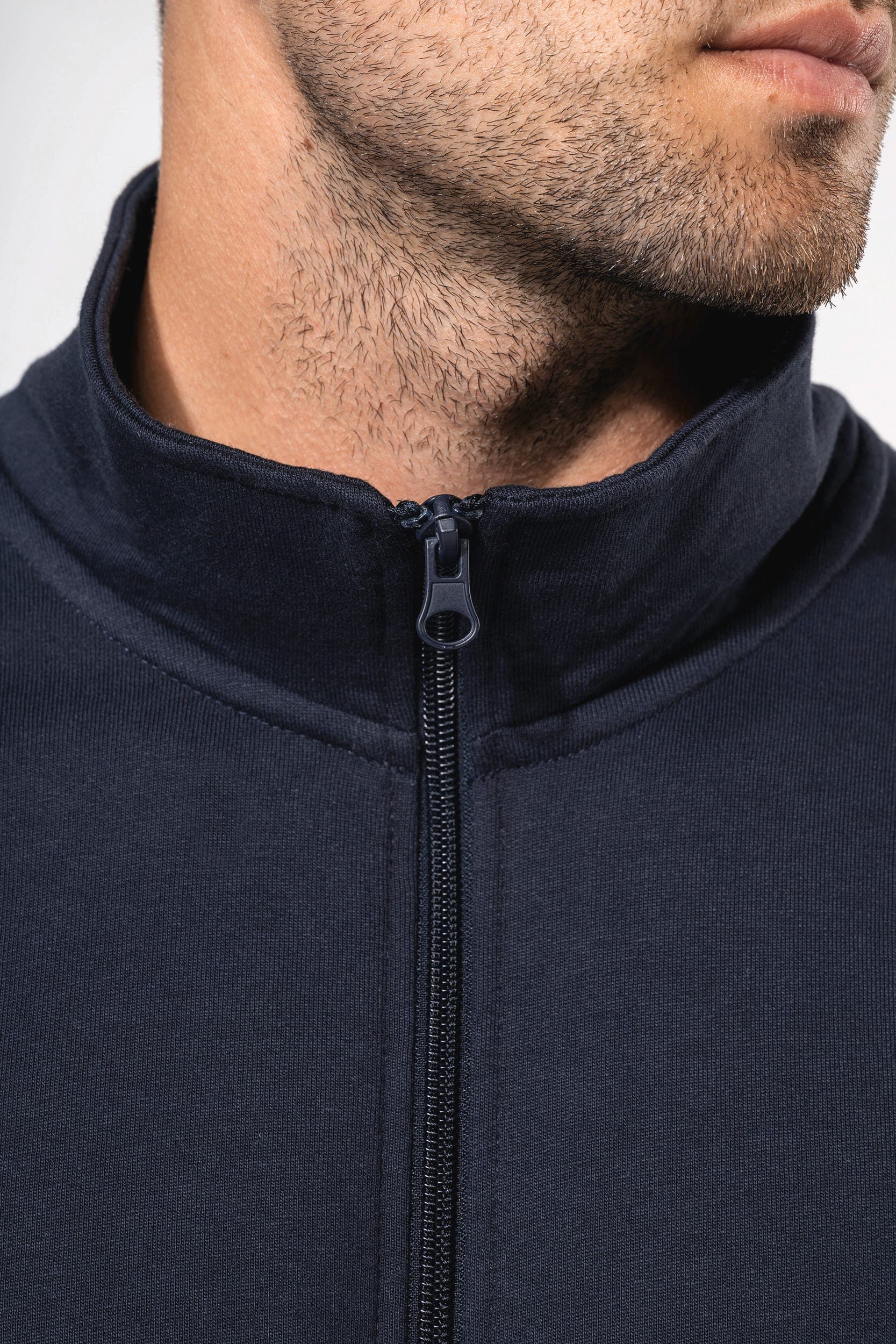 Veste molleton zippée homme en situation