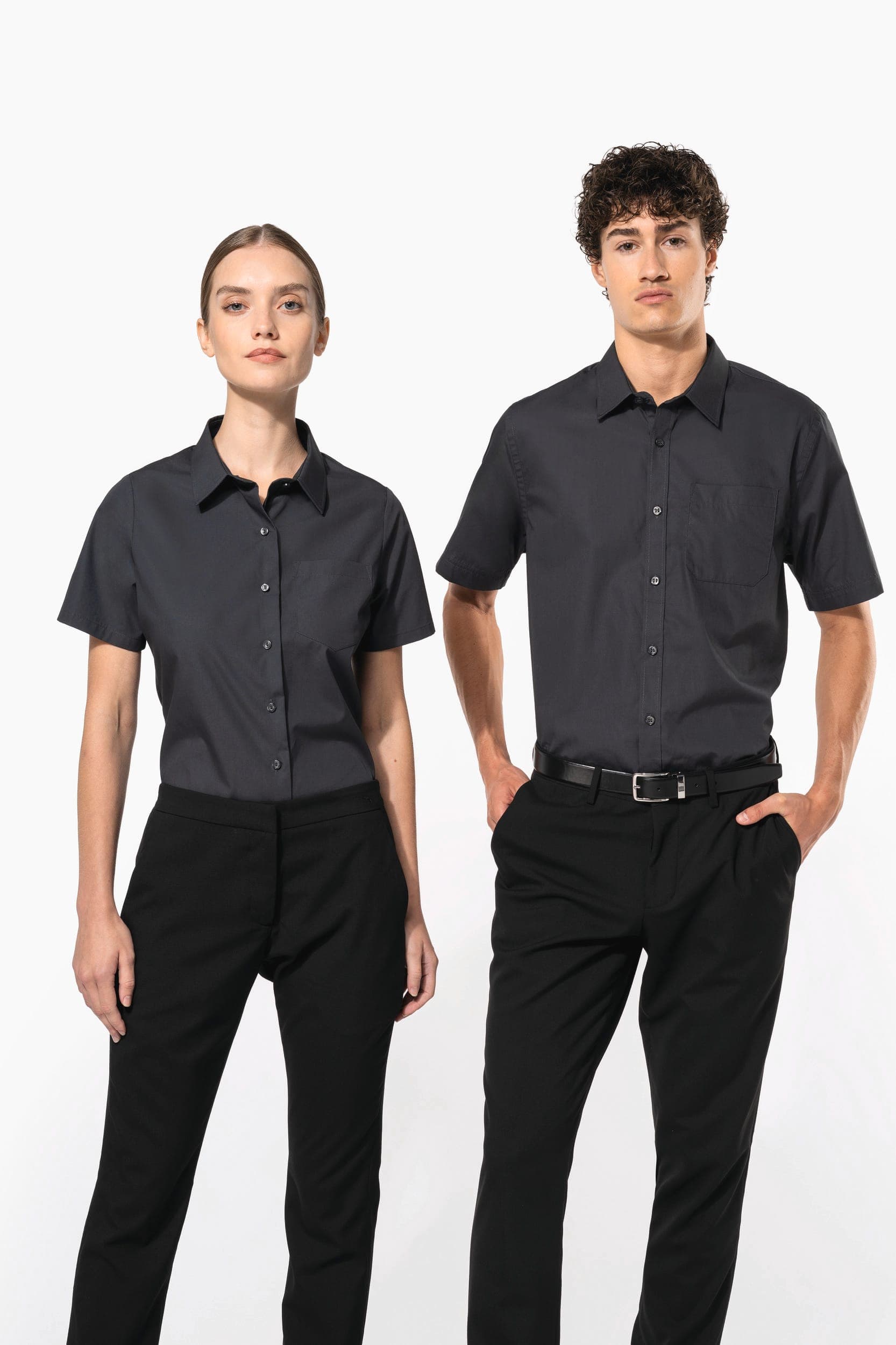 Chemise popeline manches courtes femme en situation