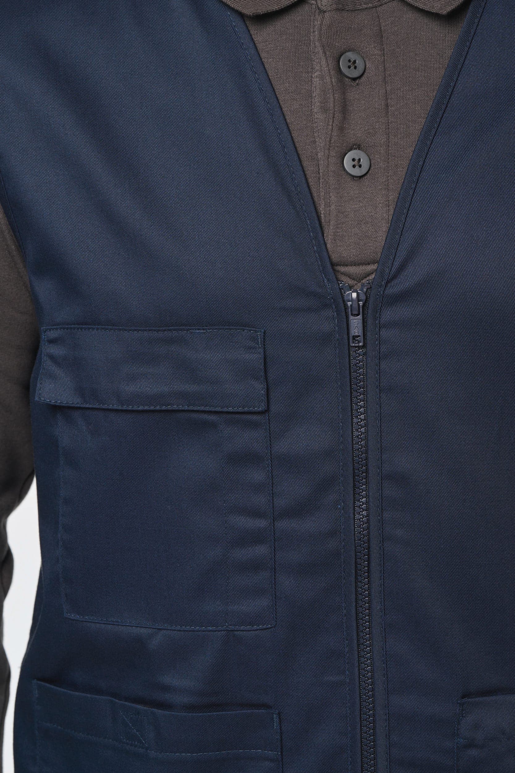 Gilet polycoton multipoches unisexe en situation
