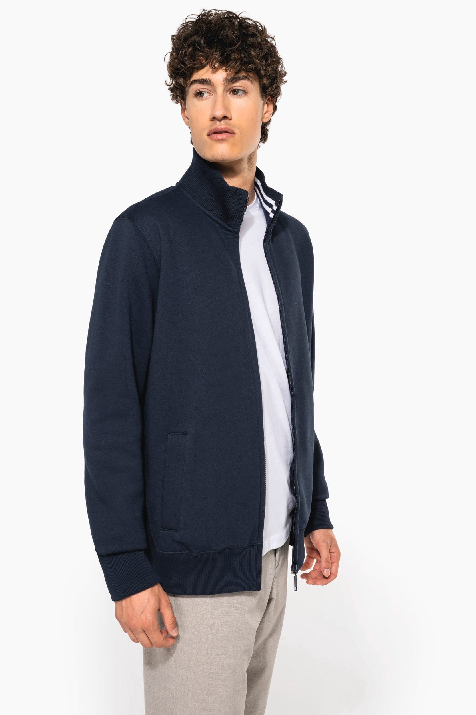 Veste molleton zippée homme en situation