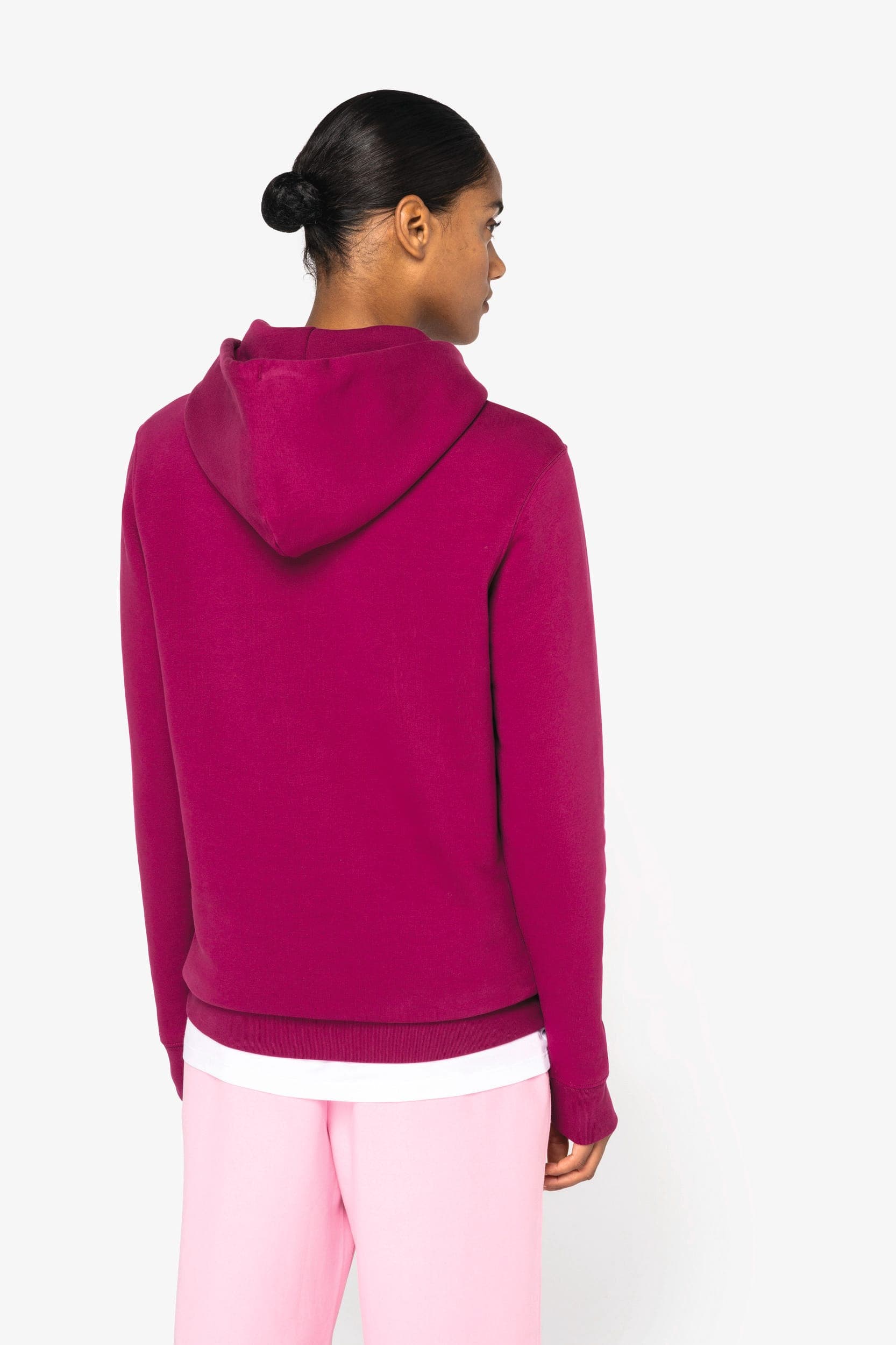 Sweat-shirt écoresponsable à capuche unisexe en situation