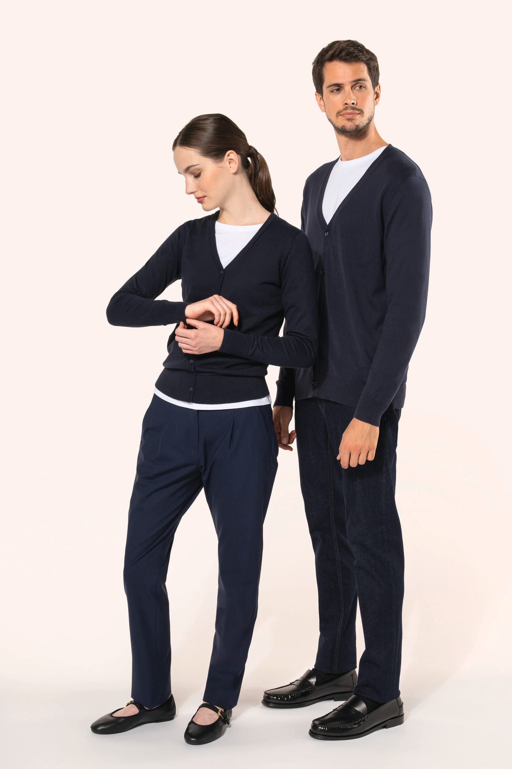 Cardigan Supima® homme en situation