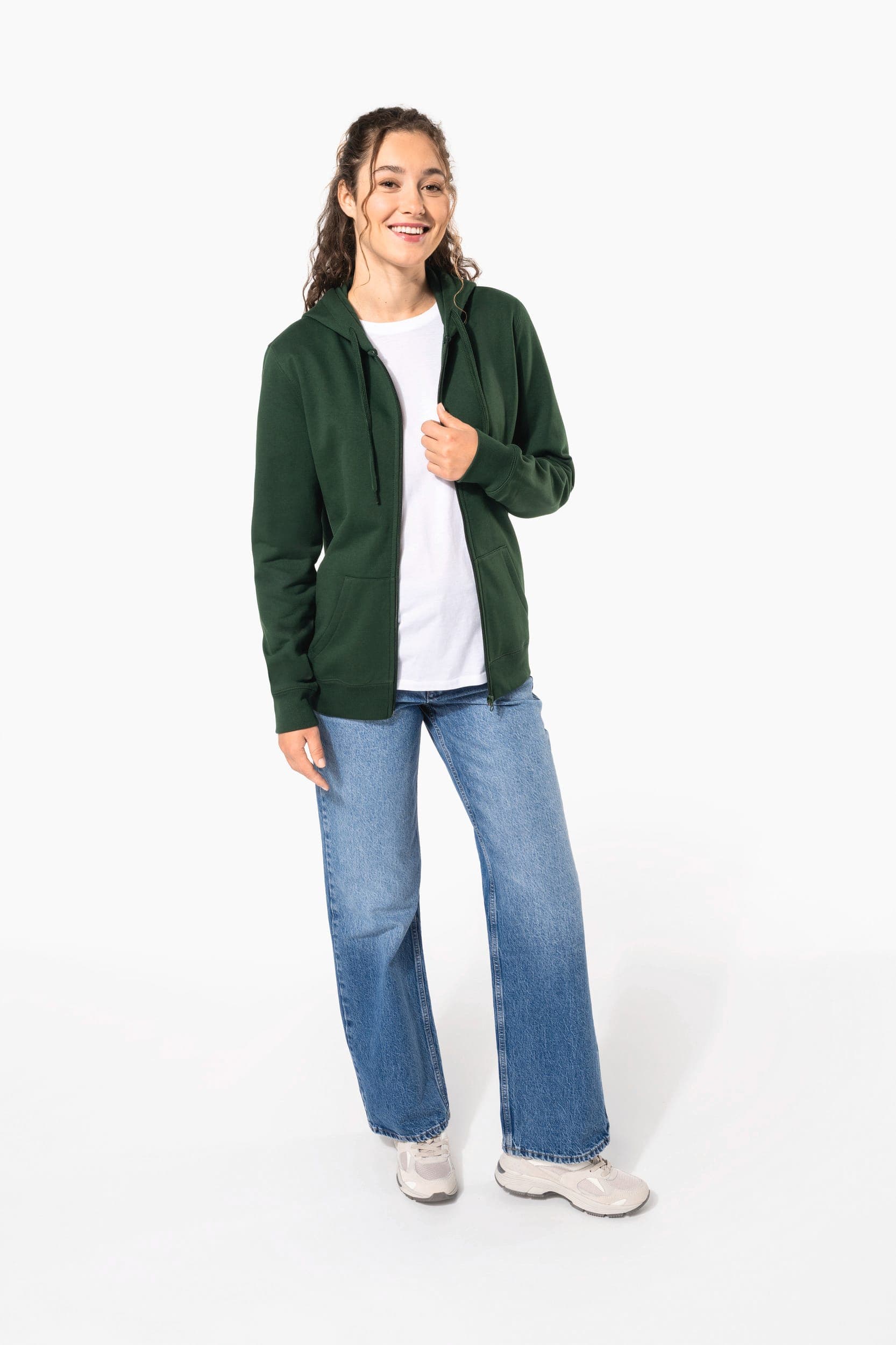 Sweat-shirt recyclé zippé à capuche unisexe en situation