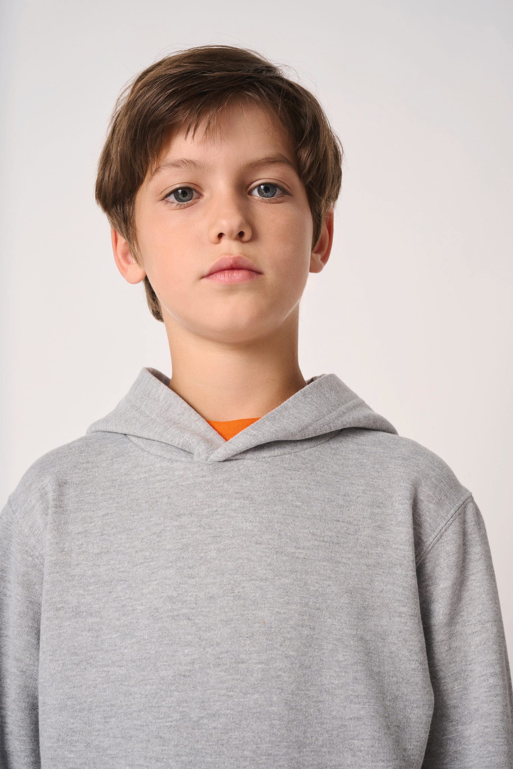 Sweat-shirt à capuche enfant en situation