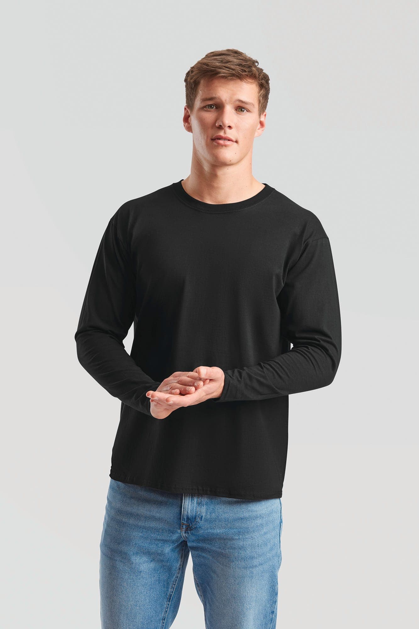 T-shirt homme manches longues Valueweight (61-038-0) en situation