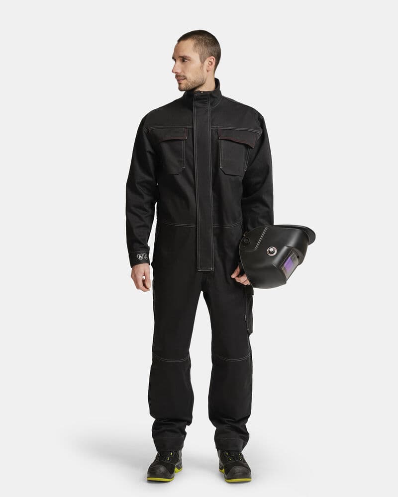Jobman 4037 Welding Overall Flame Ret en situation