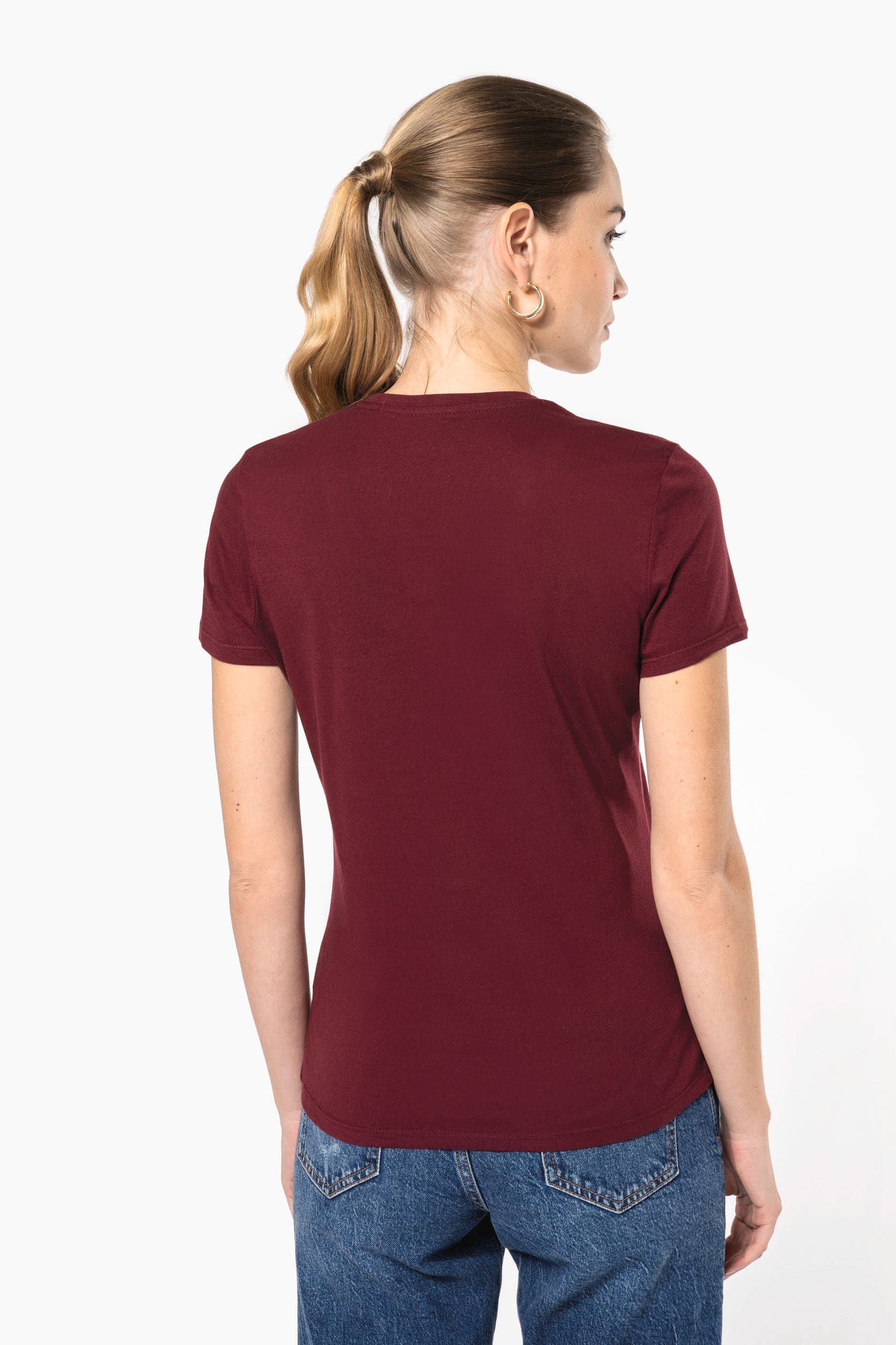 T-shirt BIO150 IC col V femme en situation