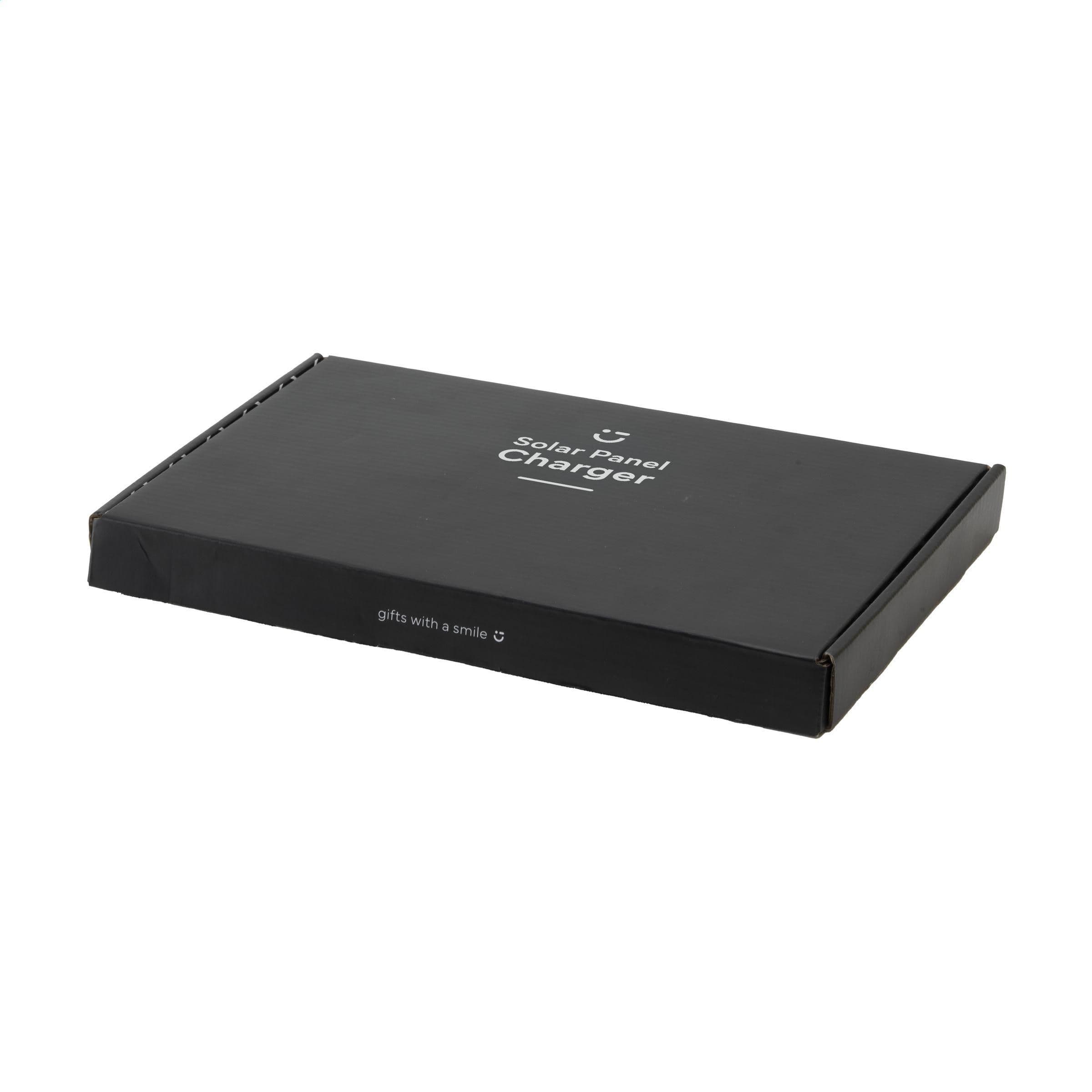 Chargeur panneau solaire 10W en situation