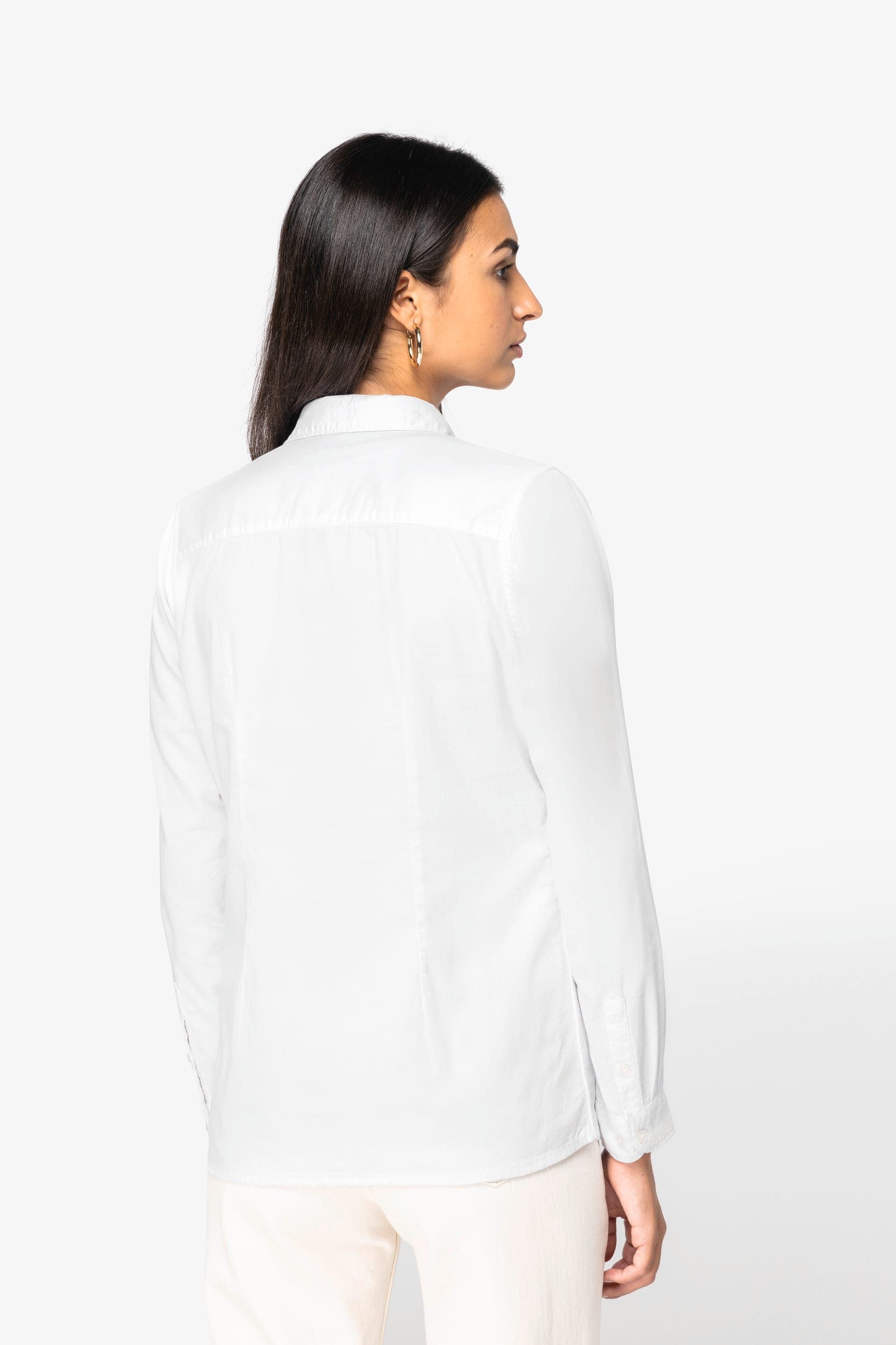 Chemise écoresponsable délavée femme en situation