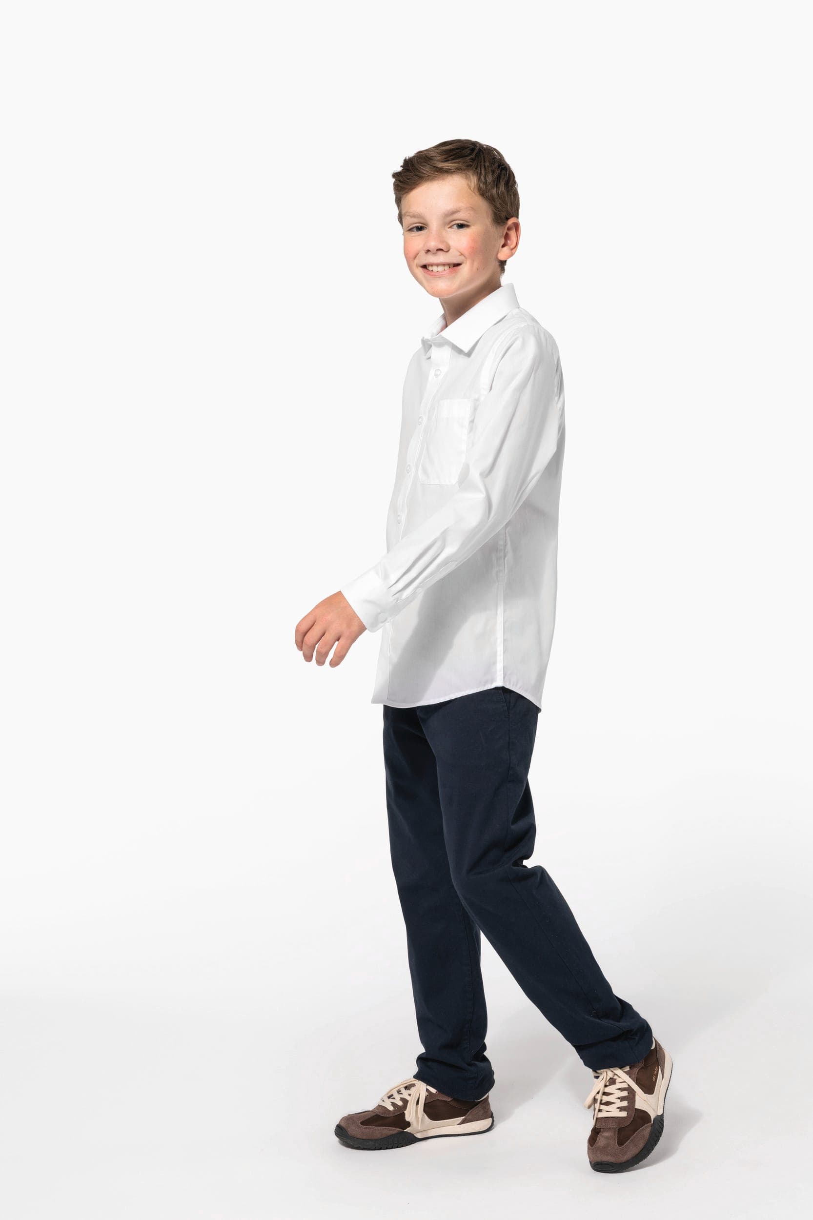 Chemise popeline manches longues enfant en situation