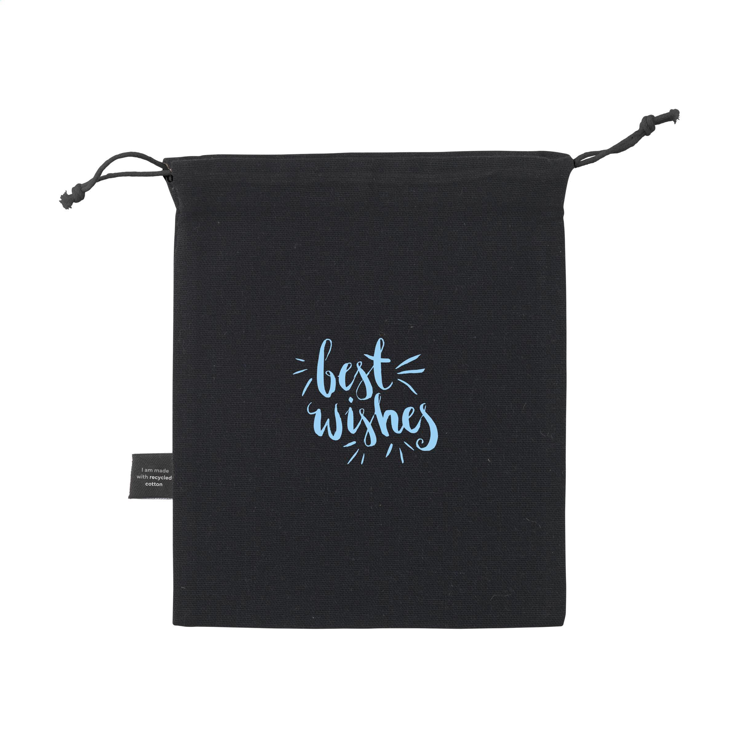 Pochette cadeau coton GRS recyclé (150 g/m²) S en situation