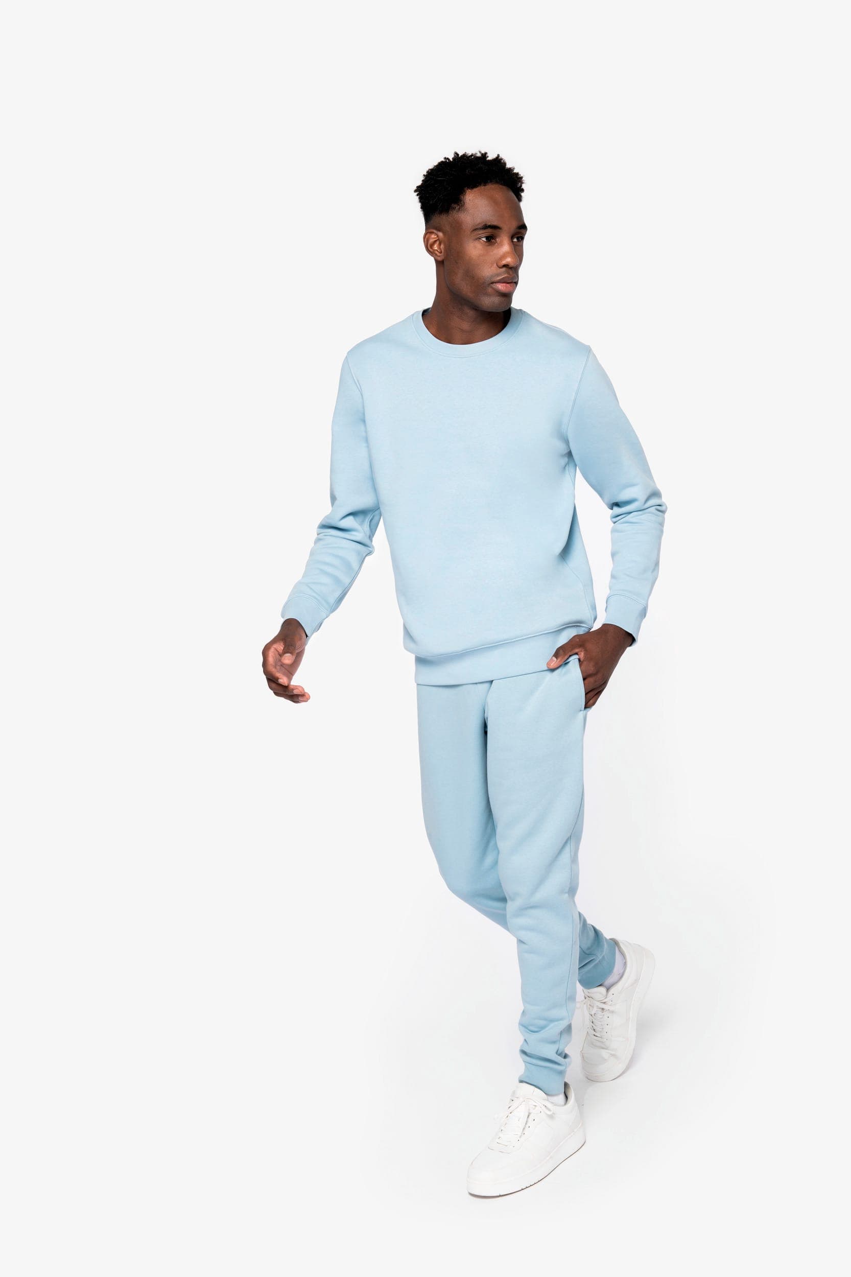 Pantalon de jogging écoresponsable homme en situation