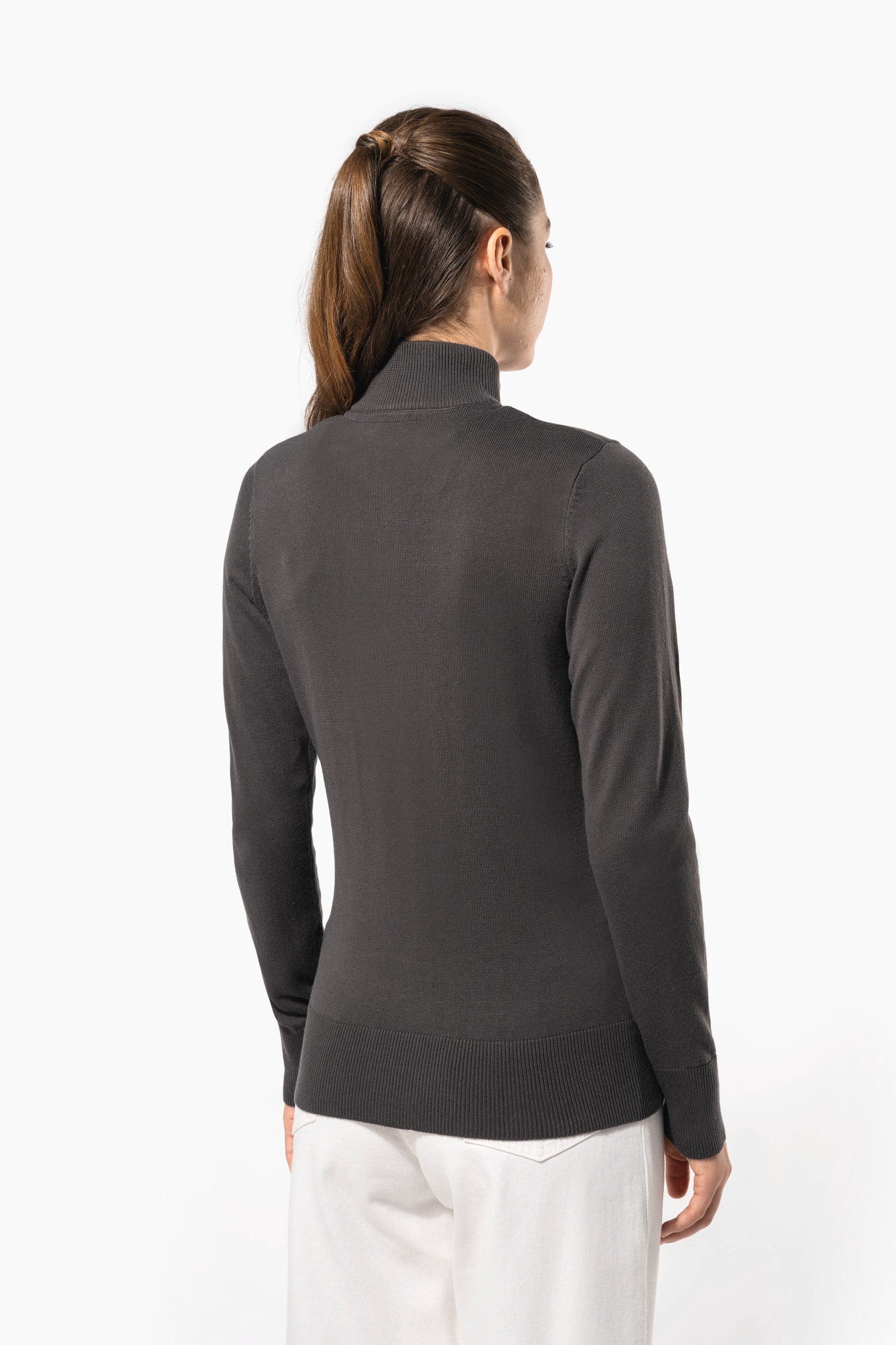 Cardigan zippé femme en situation