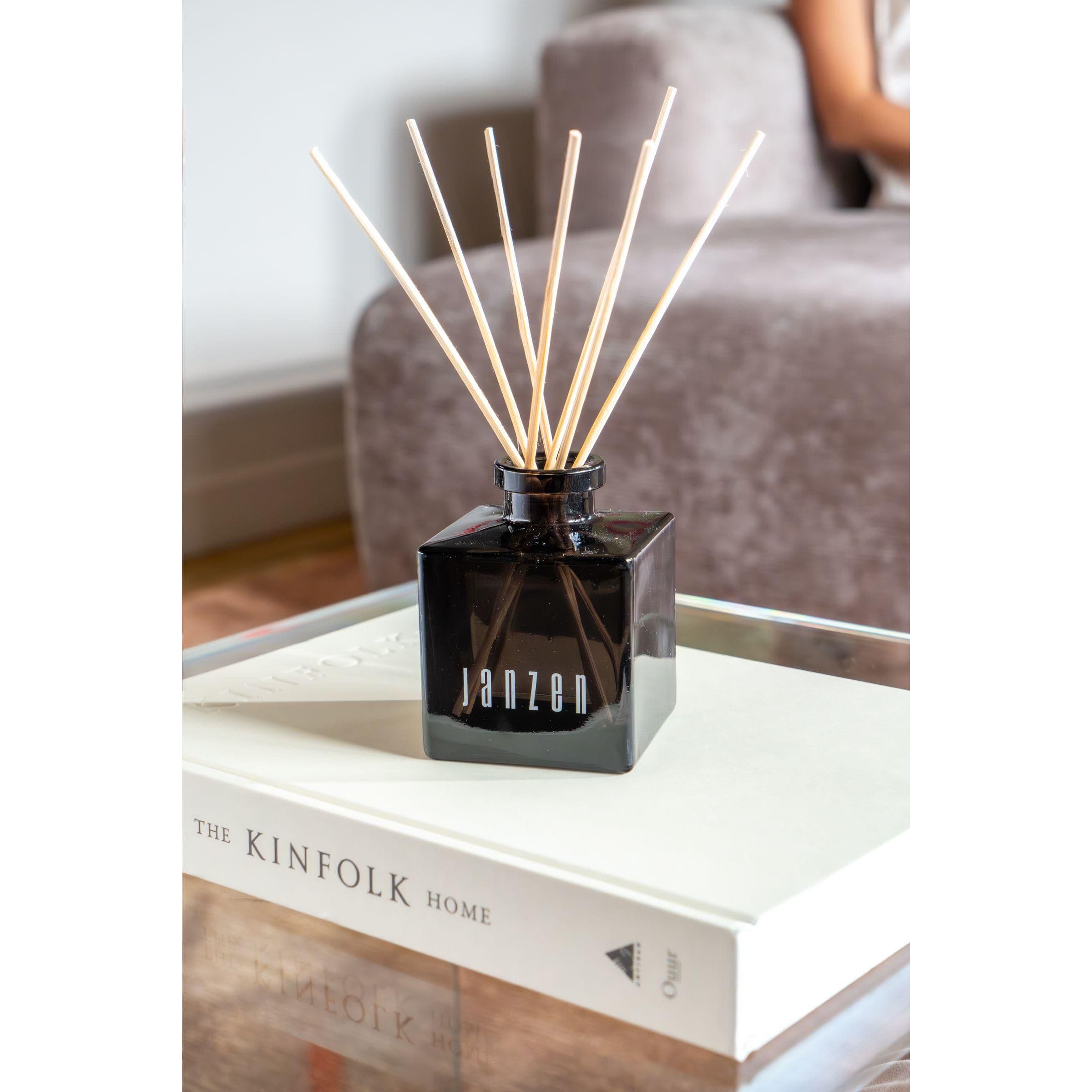 Bâtonnets parfumés Janzen Home Fragrance Skin 90 en situation