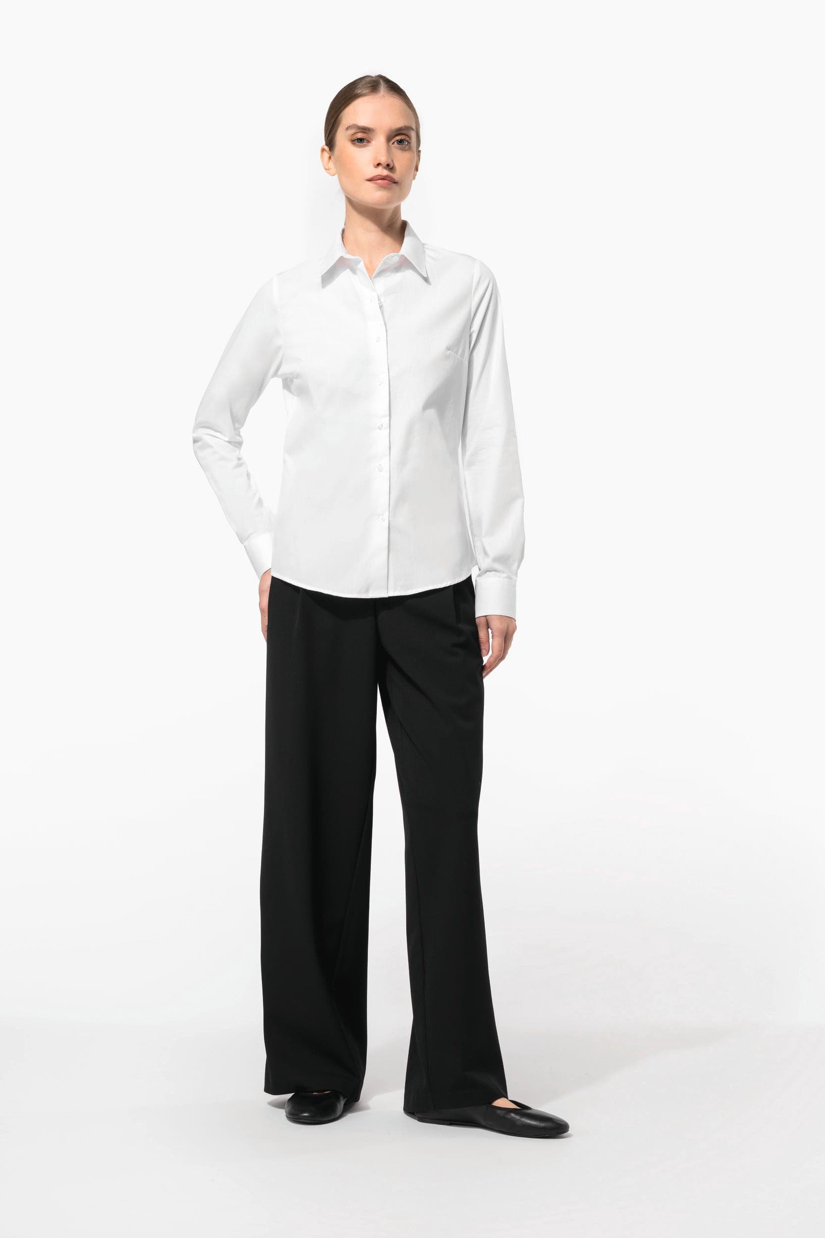Chemise popeline manches longues femme en situation