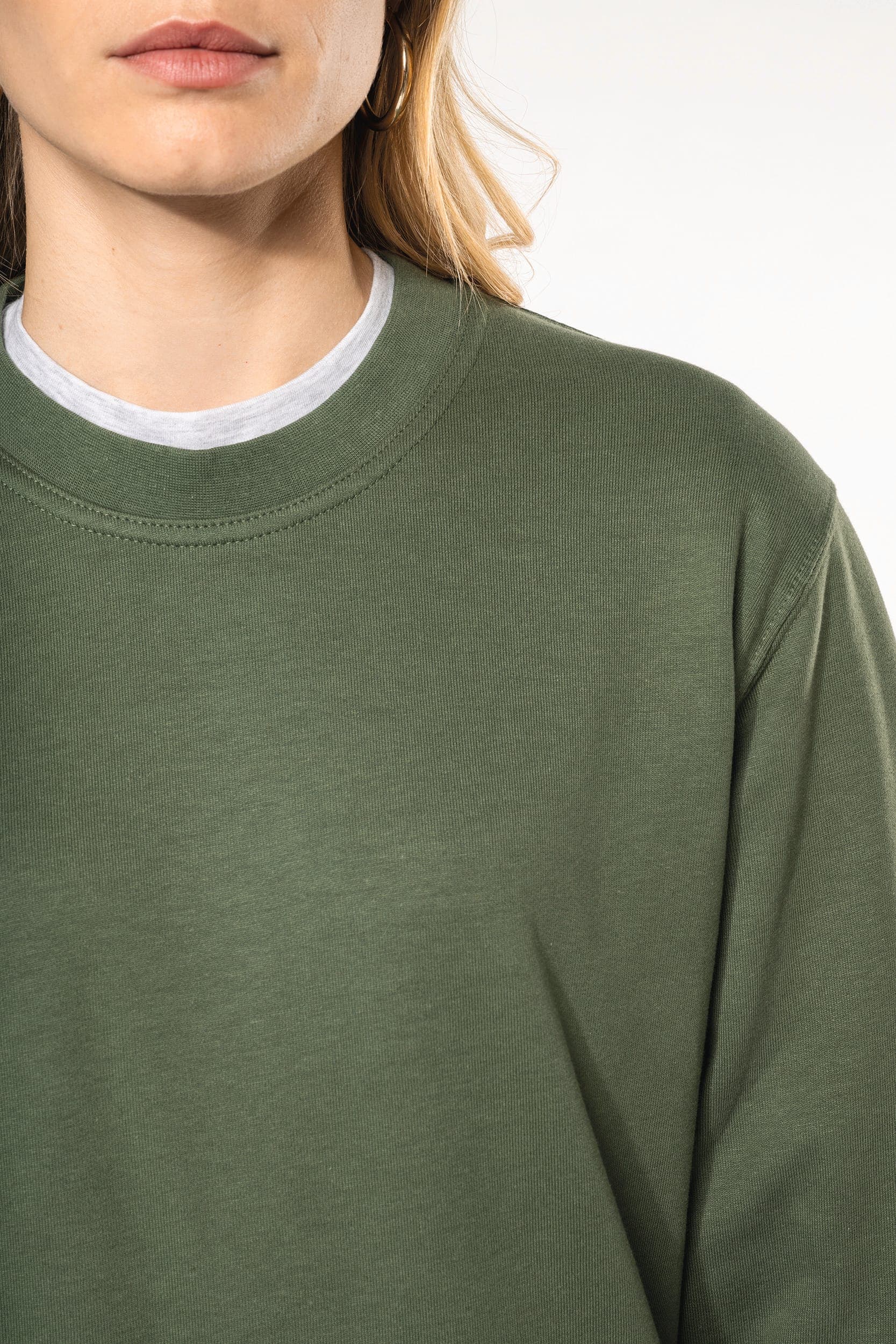 Sweat-shirt col rond unisexe en situation