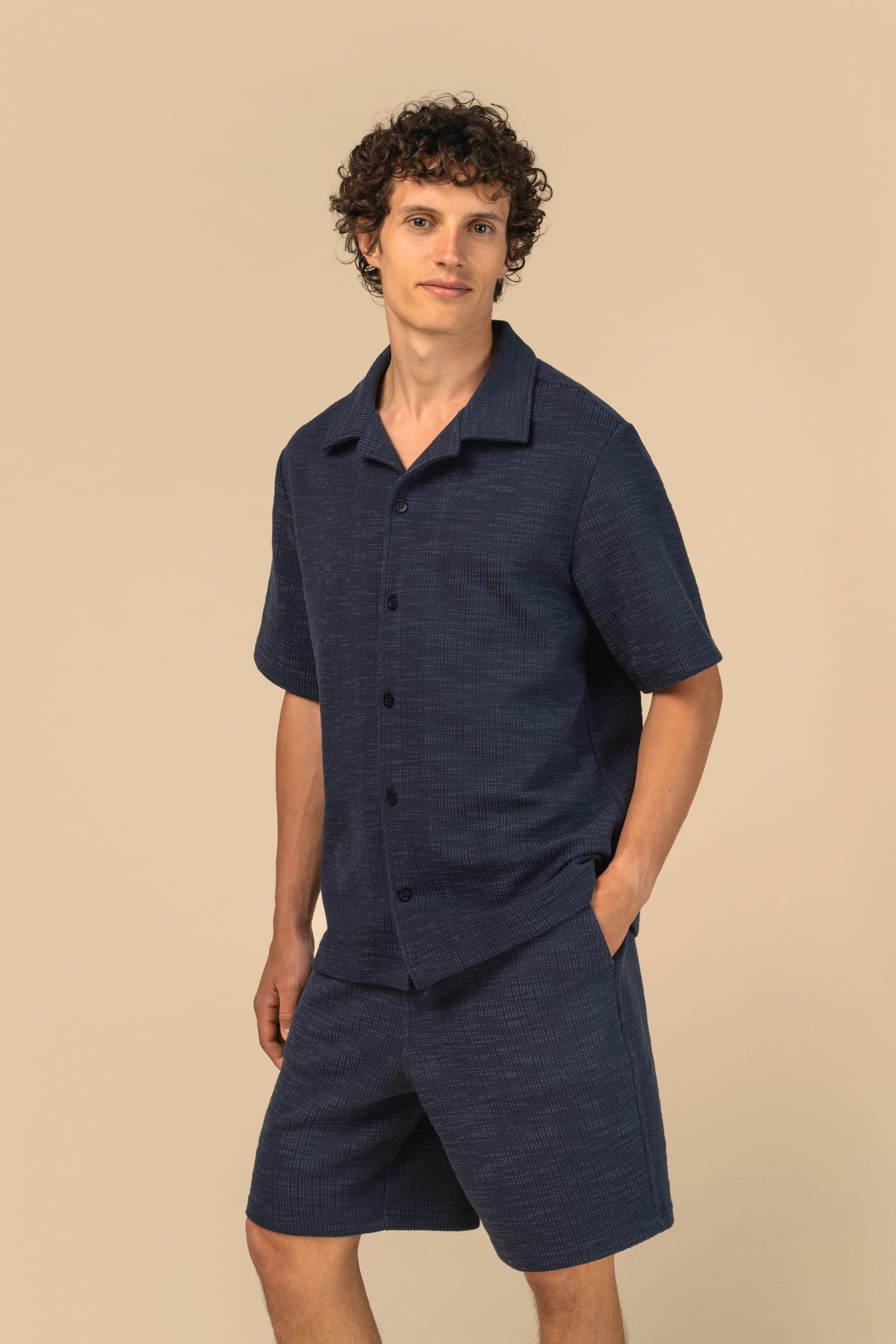Bermuda texturé homme en situation
