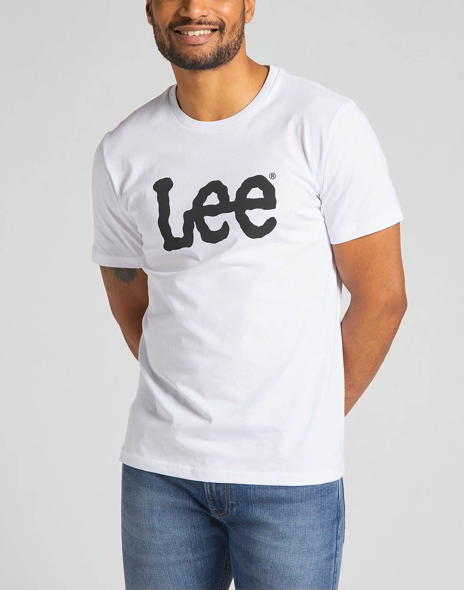 T-shirt Logo Lee en situation