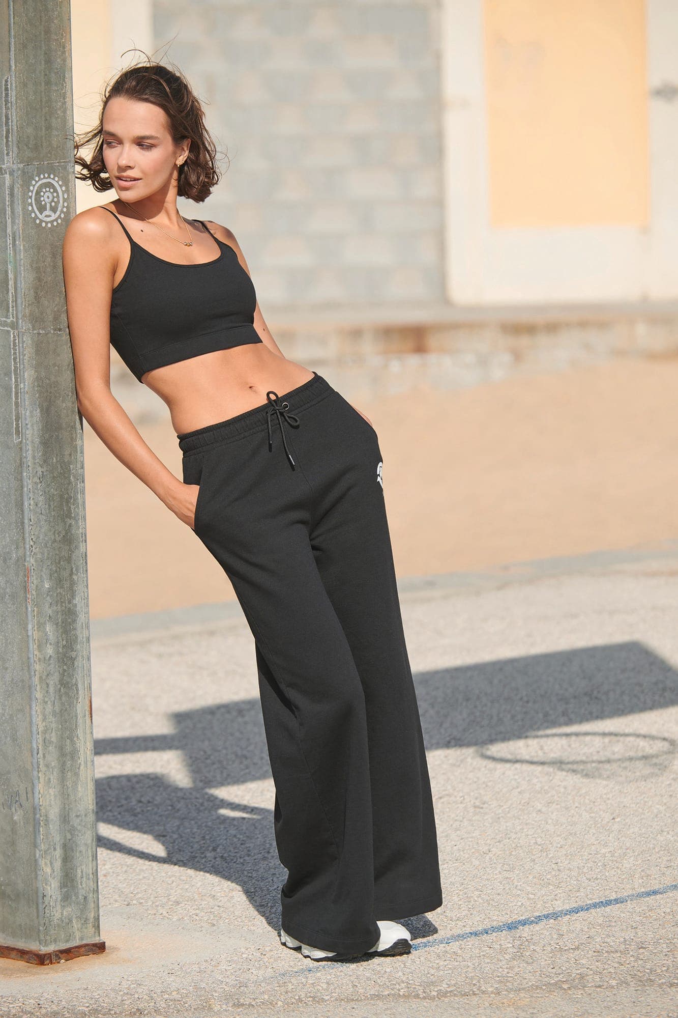 Pantalon de jogging écoresponsable femme en situation