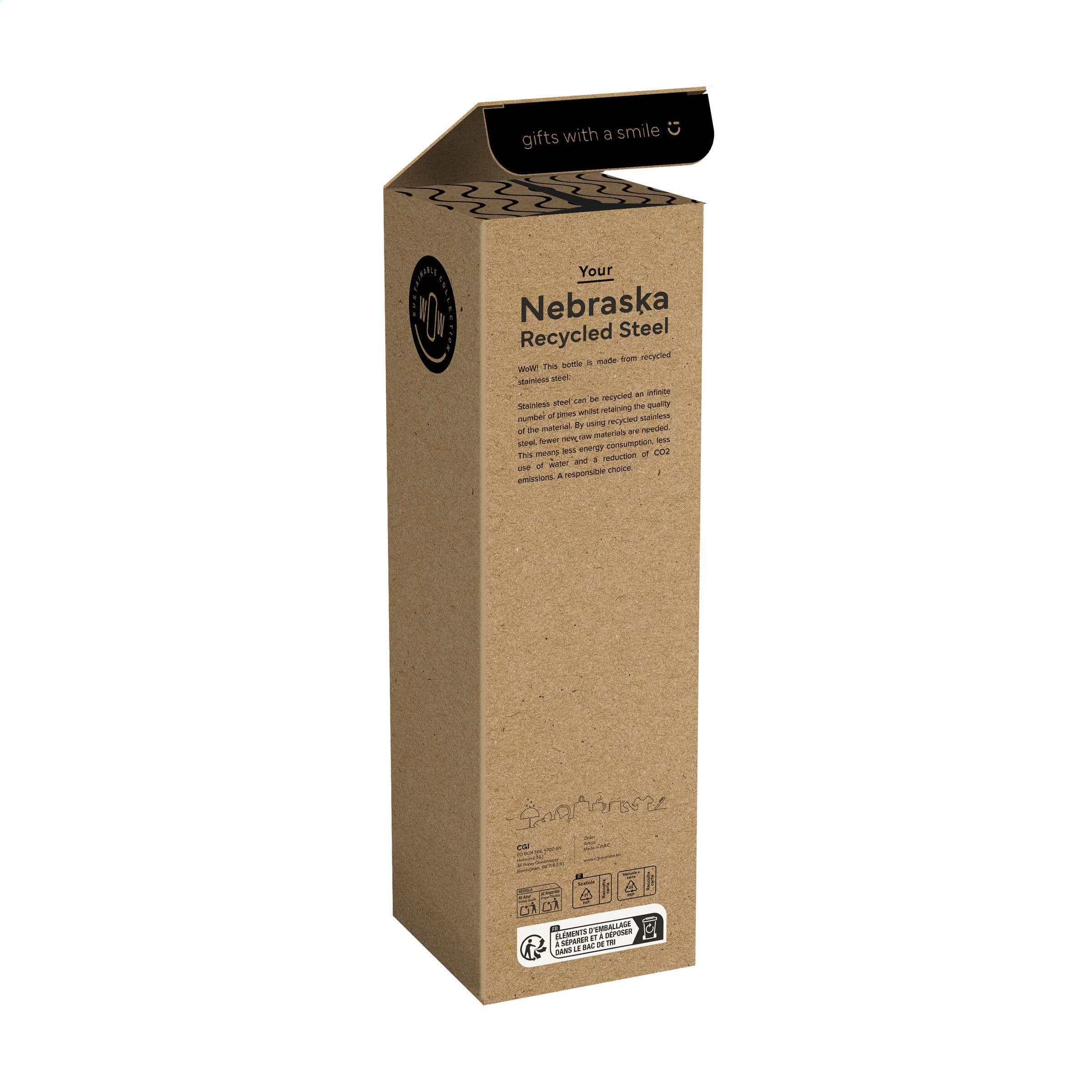 Bouteille simple paroi en acier recyclé RCS Nebraska 800 ml en situation