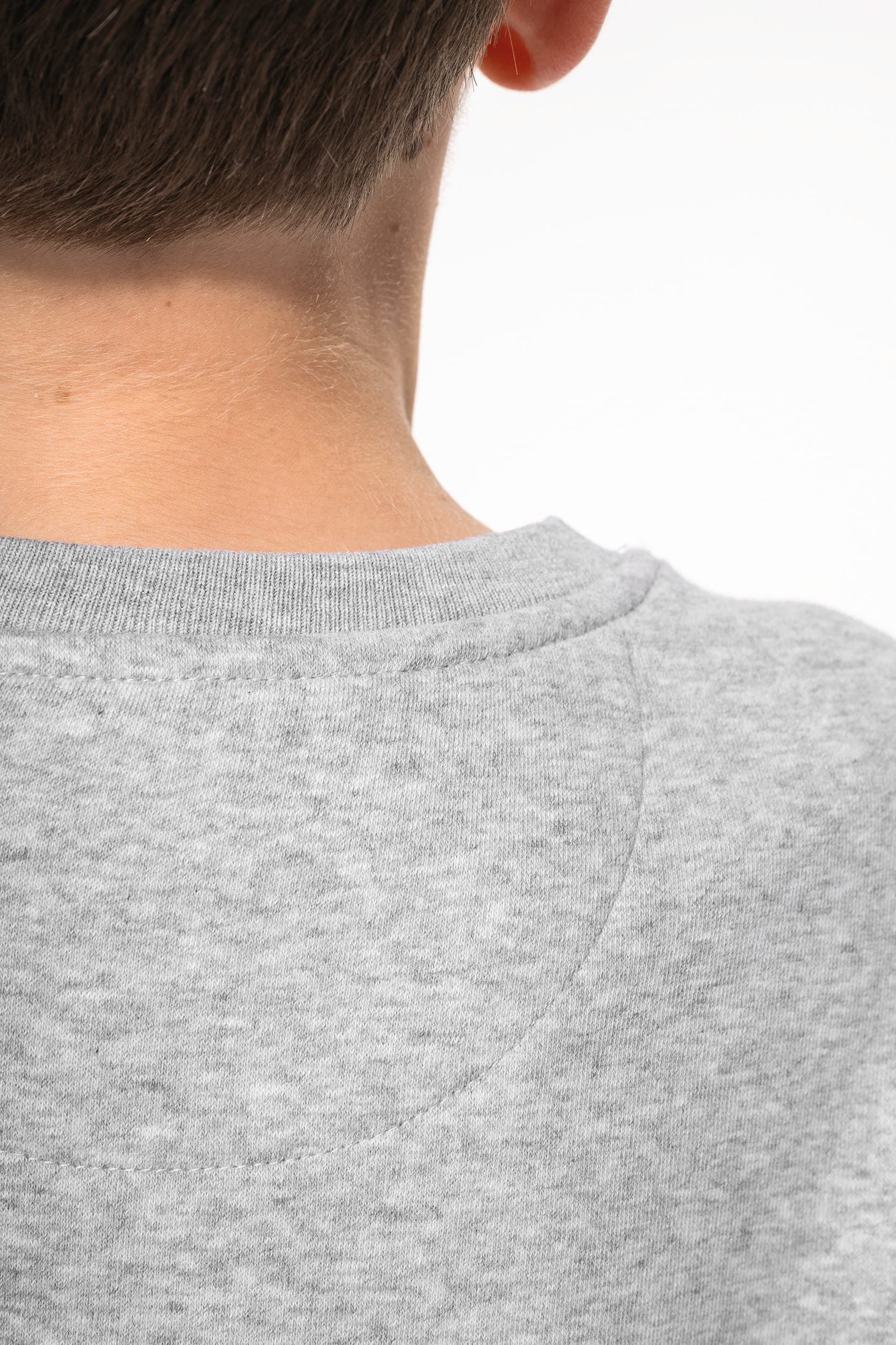 Sweat-shirt col rond enfant en situation