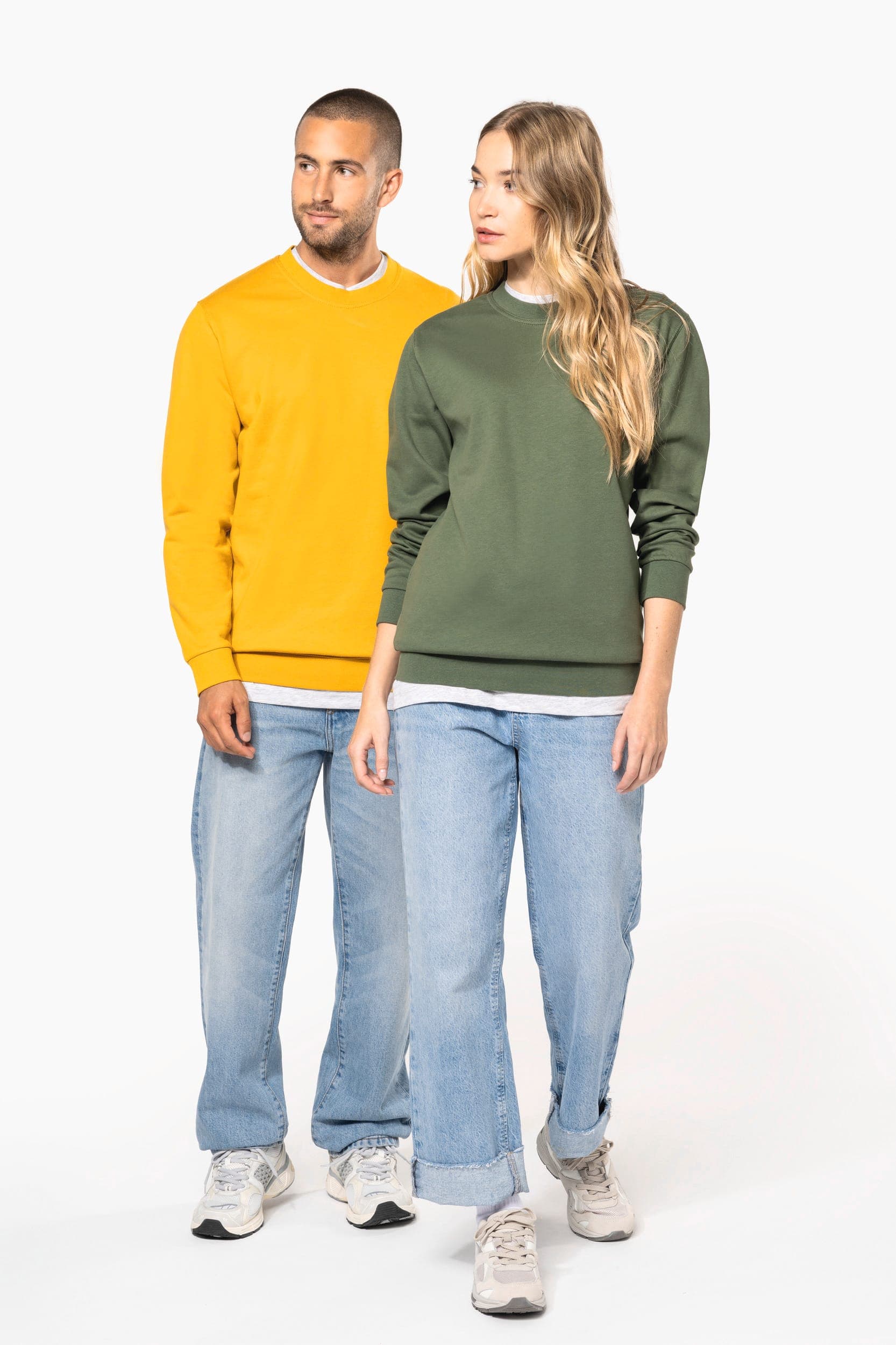 Sweat-shirt col rond unisexe en situation