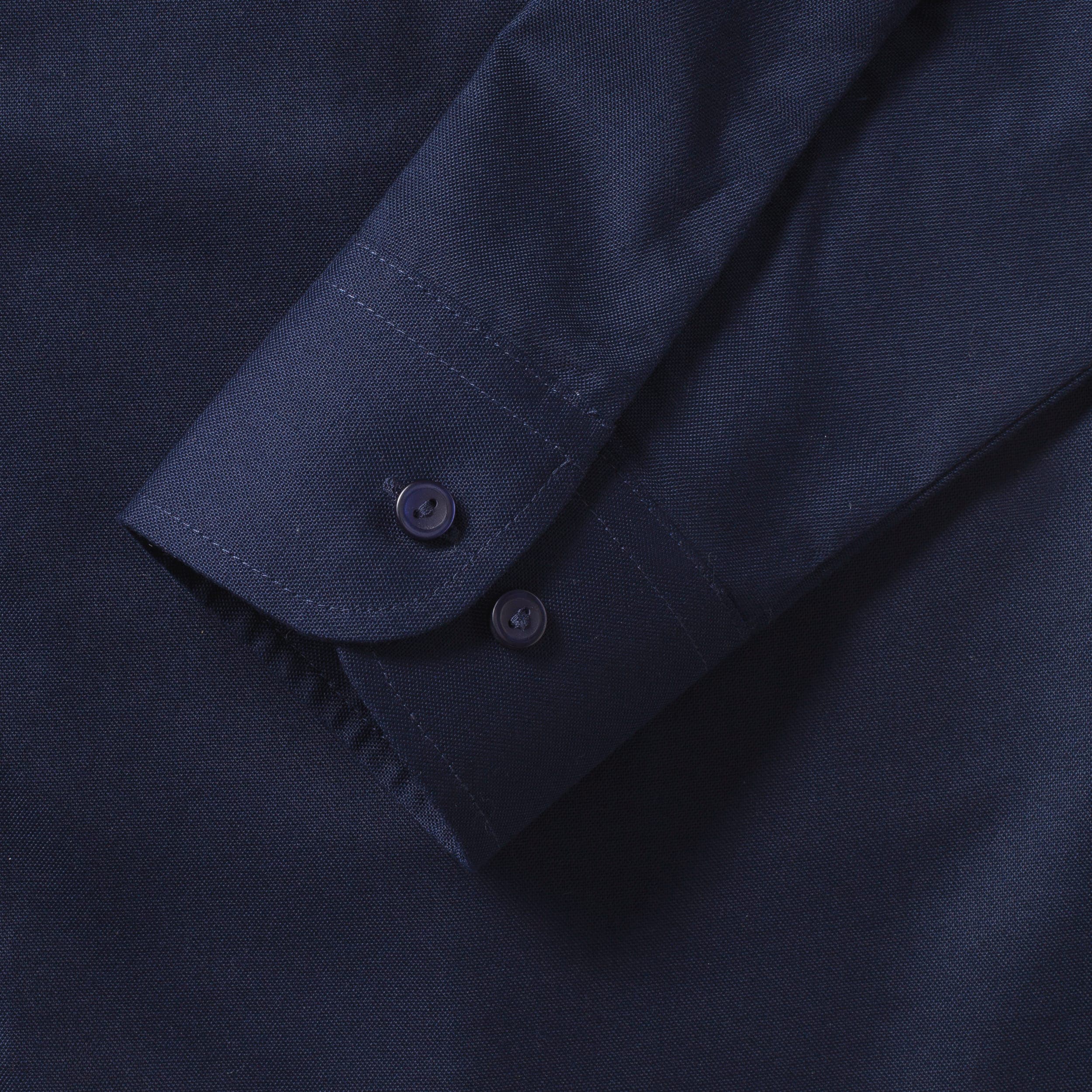 Chemise femme manches longues Oxford en situation