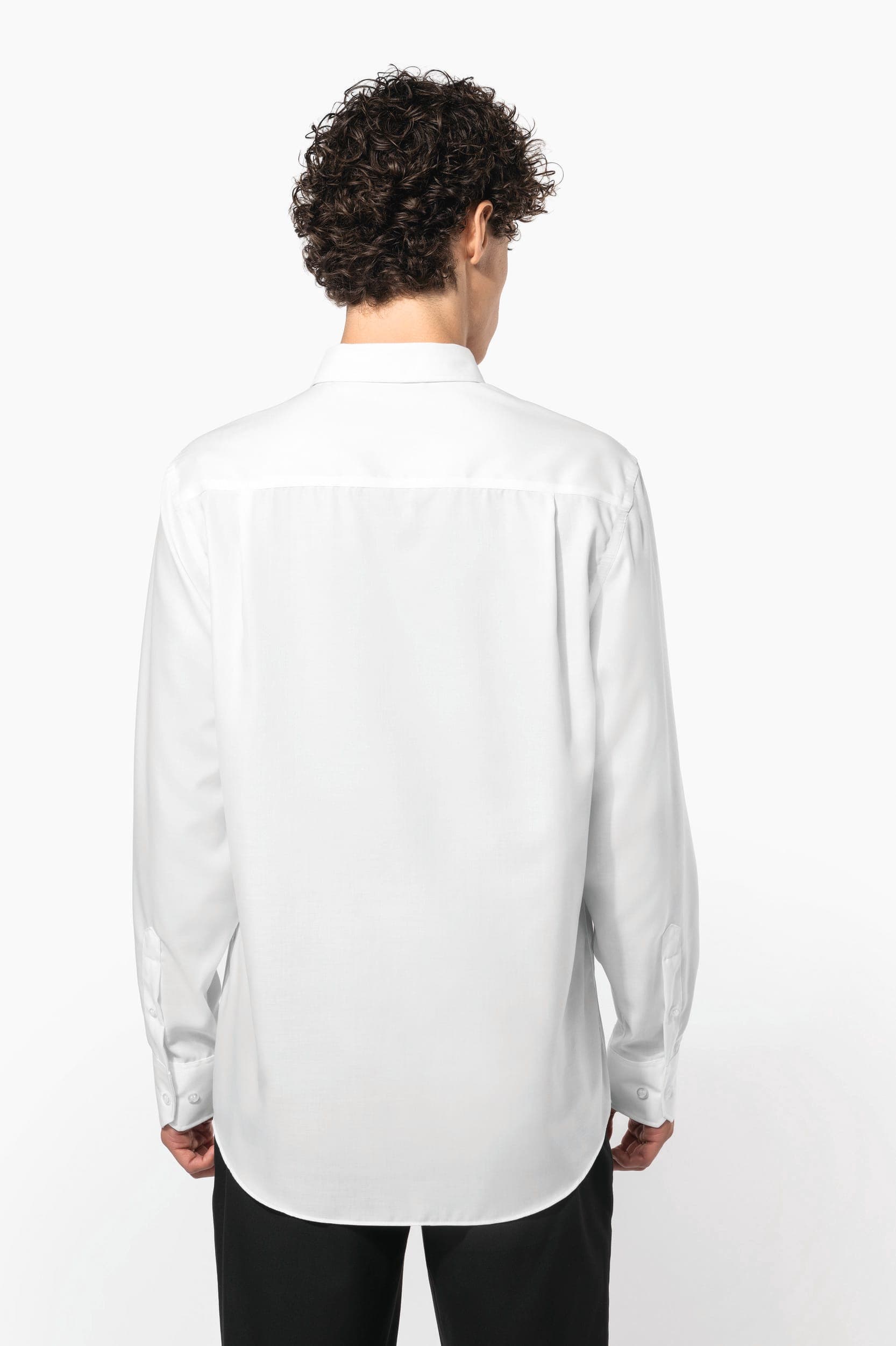 Chemise manches longues sans repassage en situation