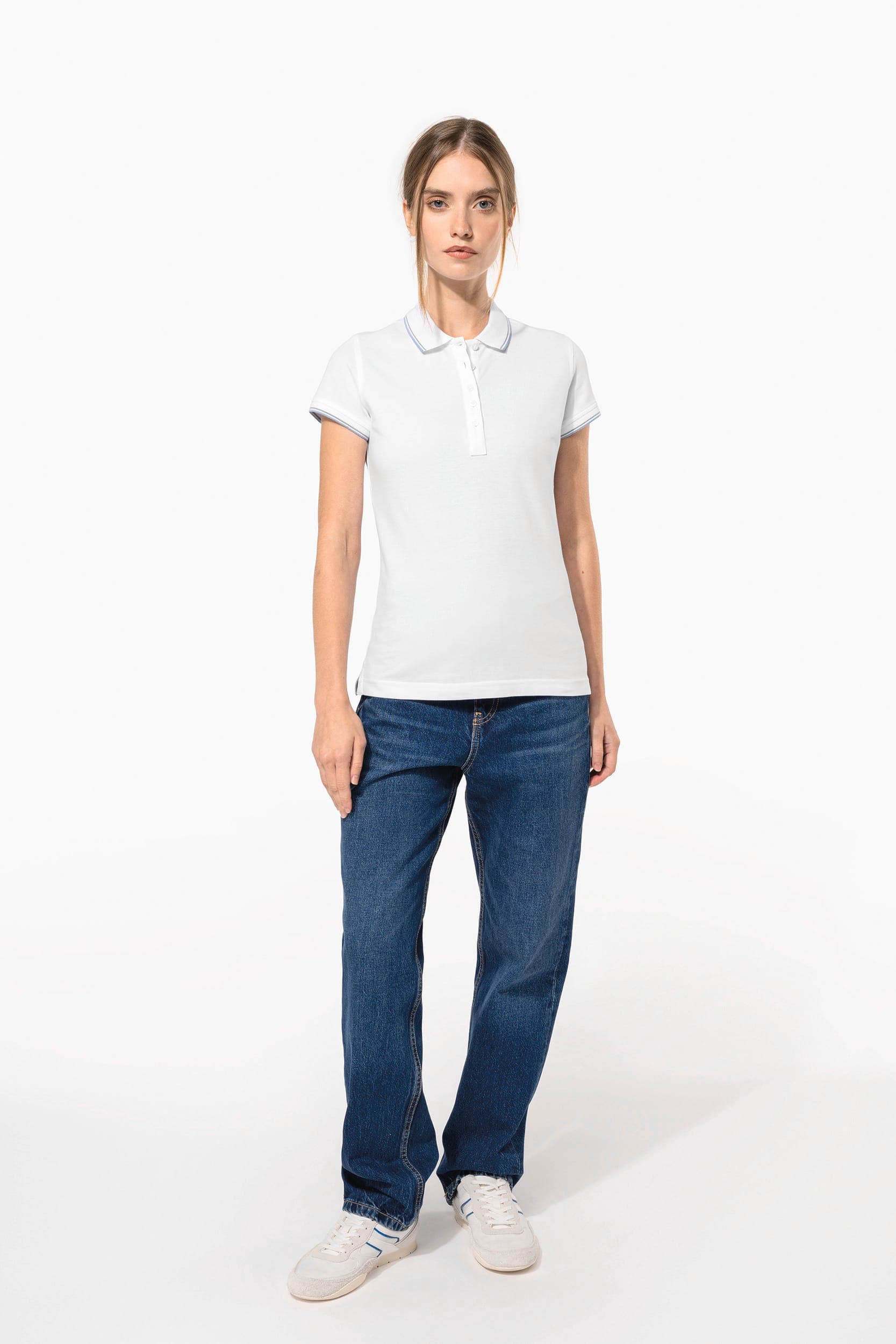 Polo manches courtes femme en situation