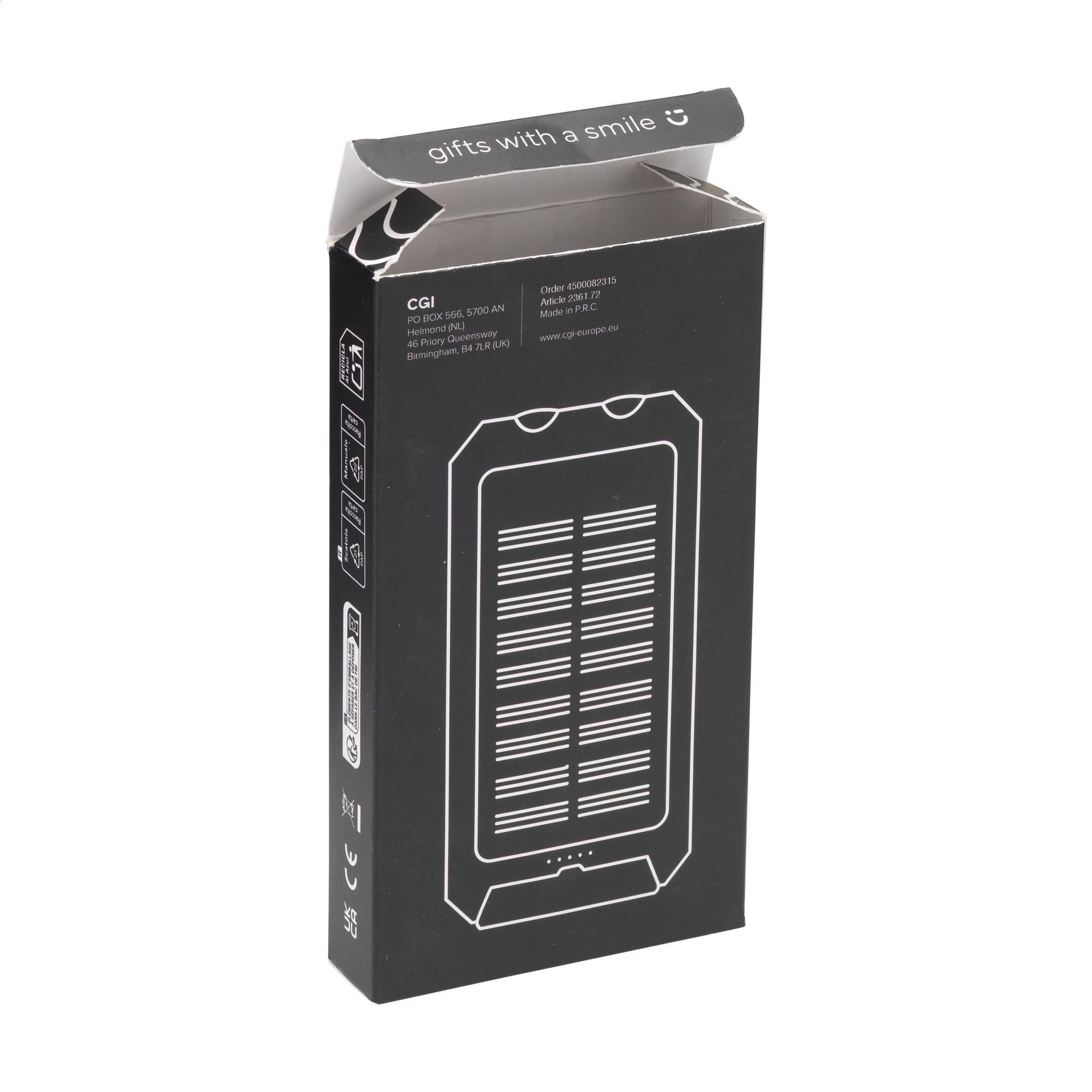 Batterie externe Trail RCS Chargeur solaire Boussole 8000 en situation