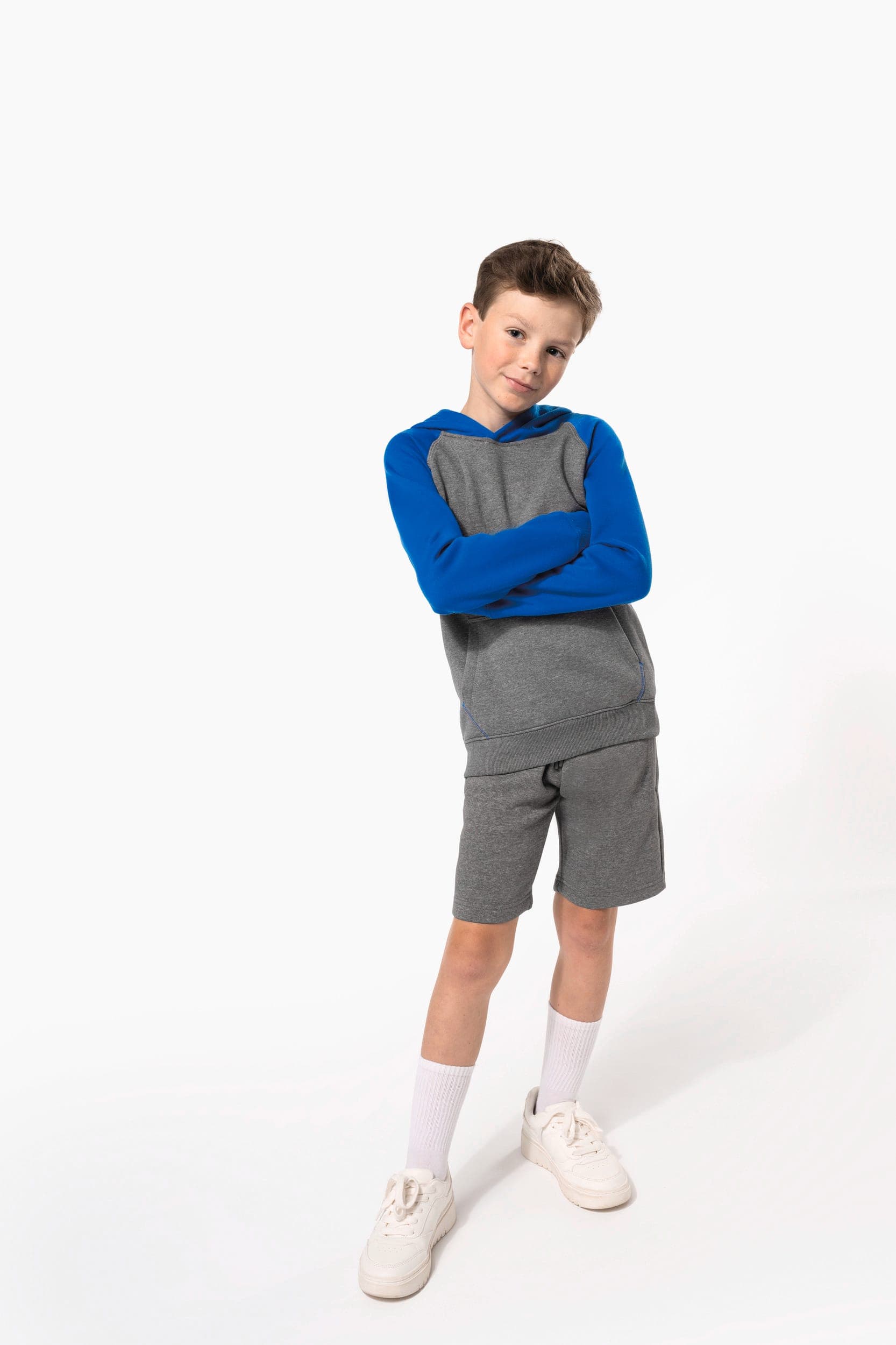 Bermuda molleton multisports enfant en situation