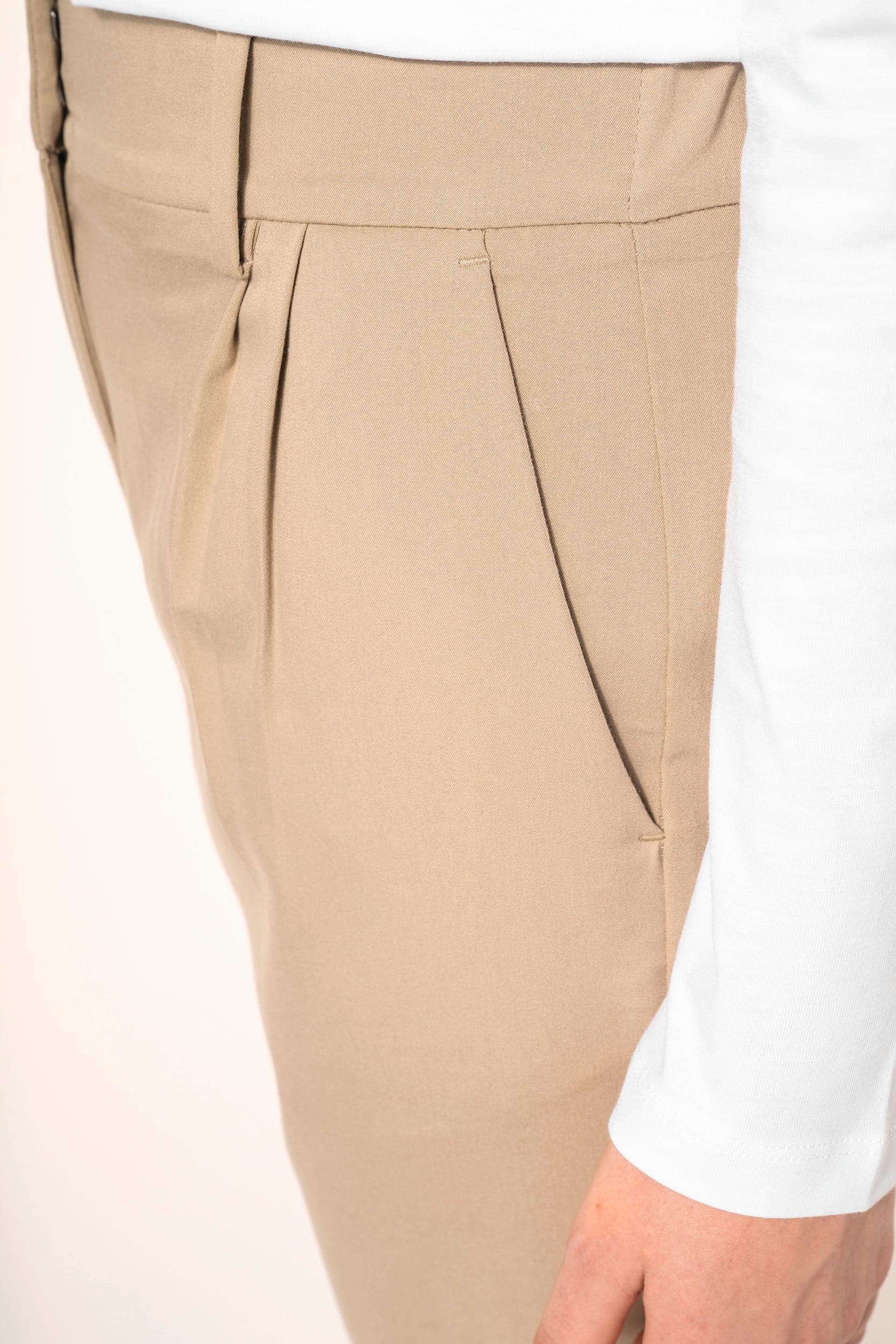 Pantalon femme en situation