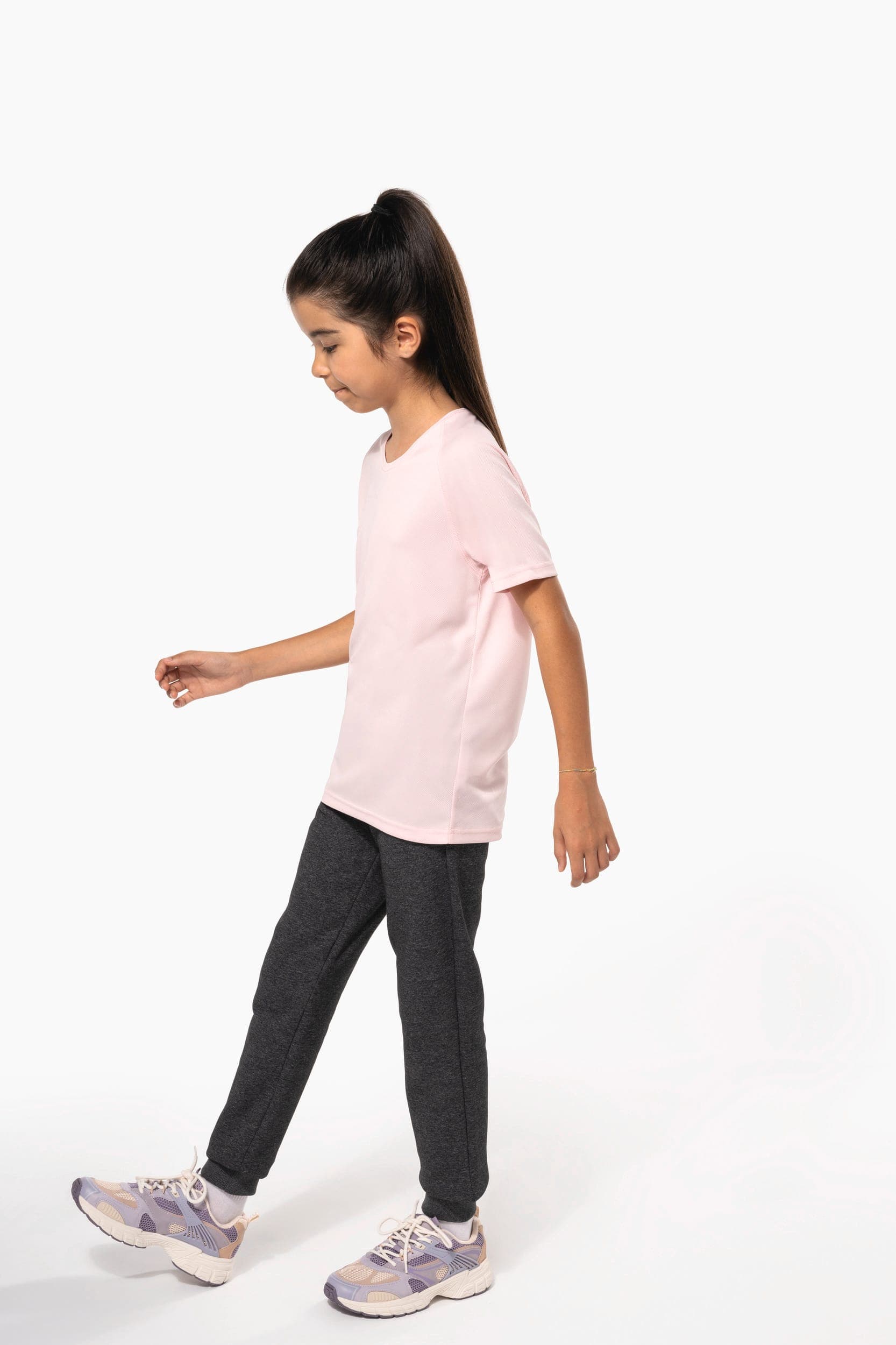 T-shirt sport manches courtes enfant en situation