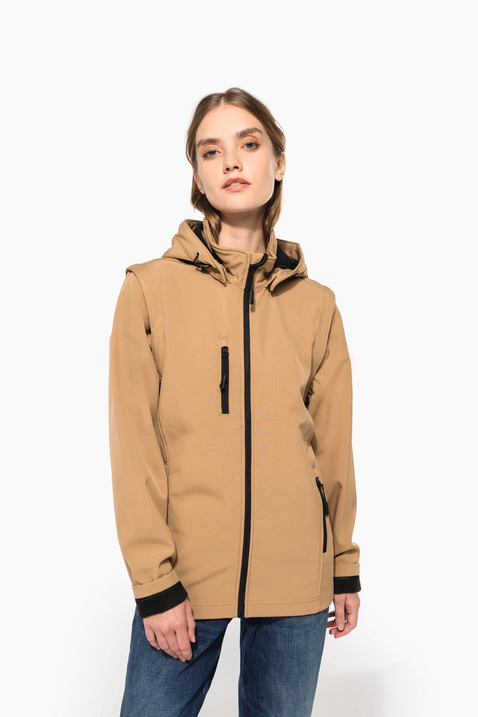 Veste Softshell 3 couches à capuche avec manches amovibles unisexe en situation