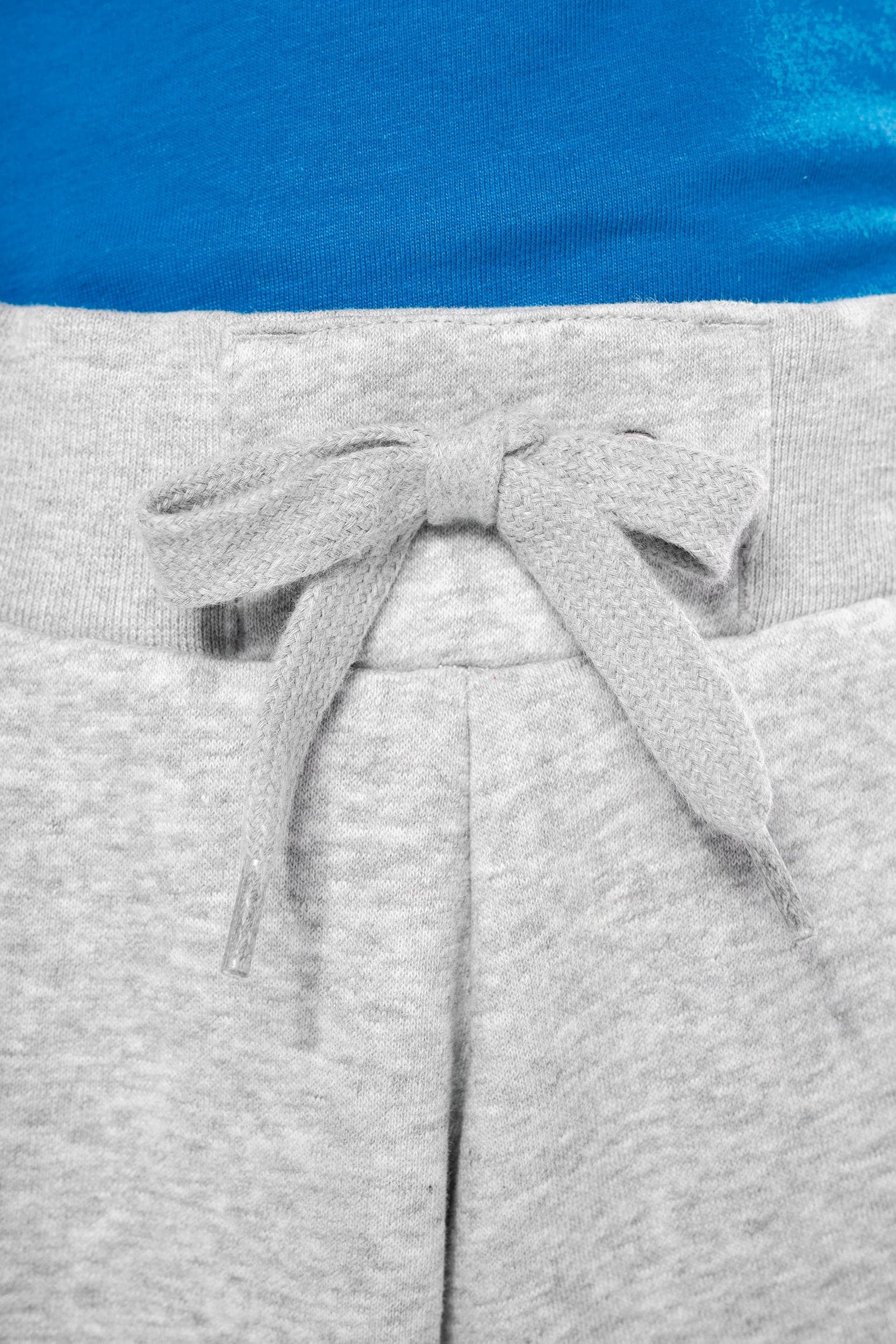 Pantalon jogging enfant en situation