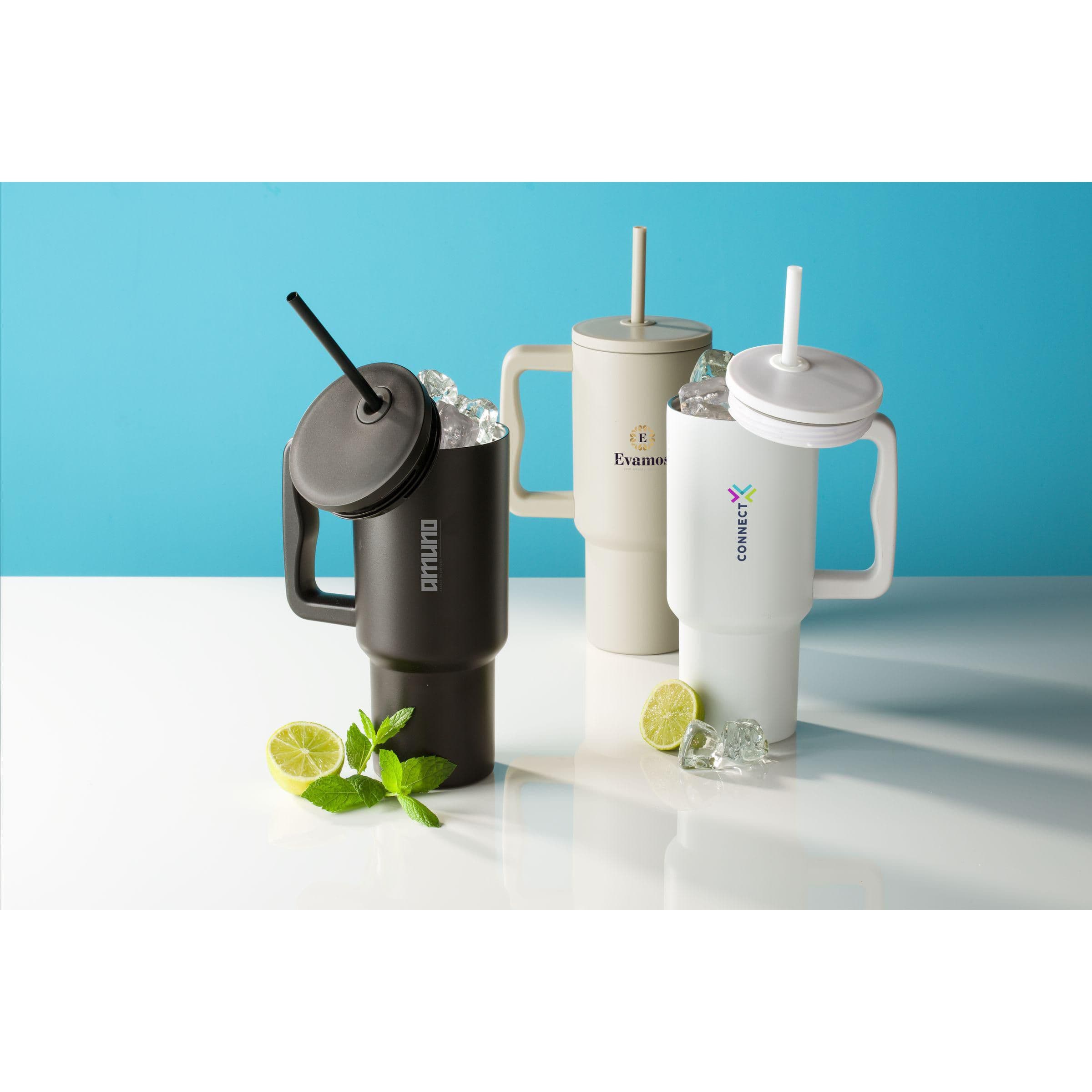 Gobelet Rhino RCS en acier recyclé 900 ml en situation