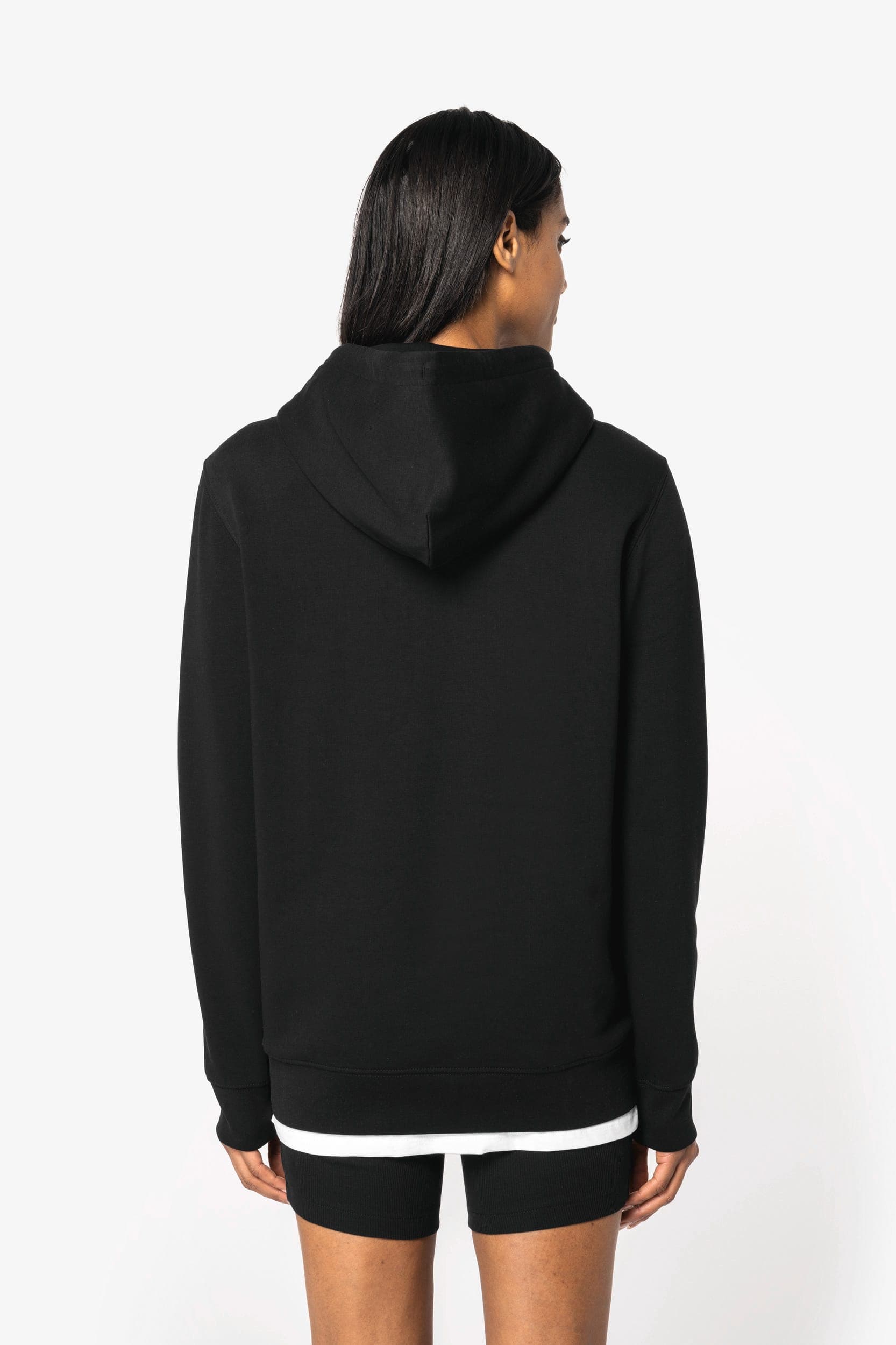 Sweat-shirt écoresponsable à capuche unisexe en situation