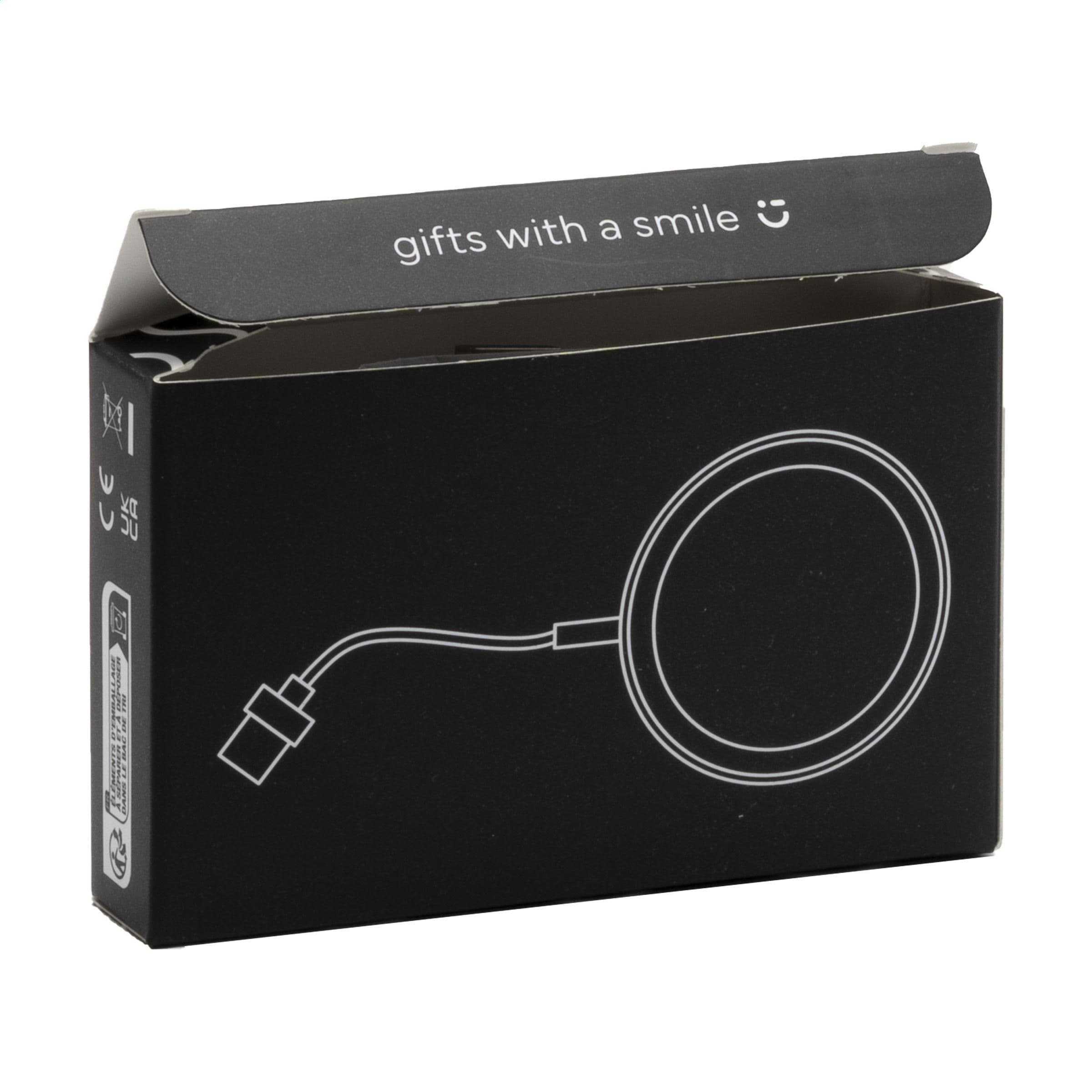Chargeur sans fil Force MagSafe 10W RCS recyclé en situation