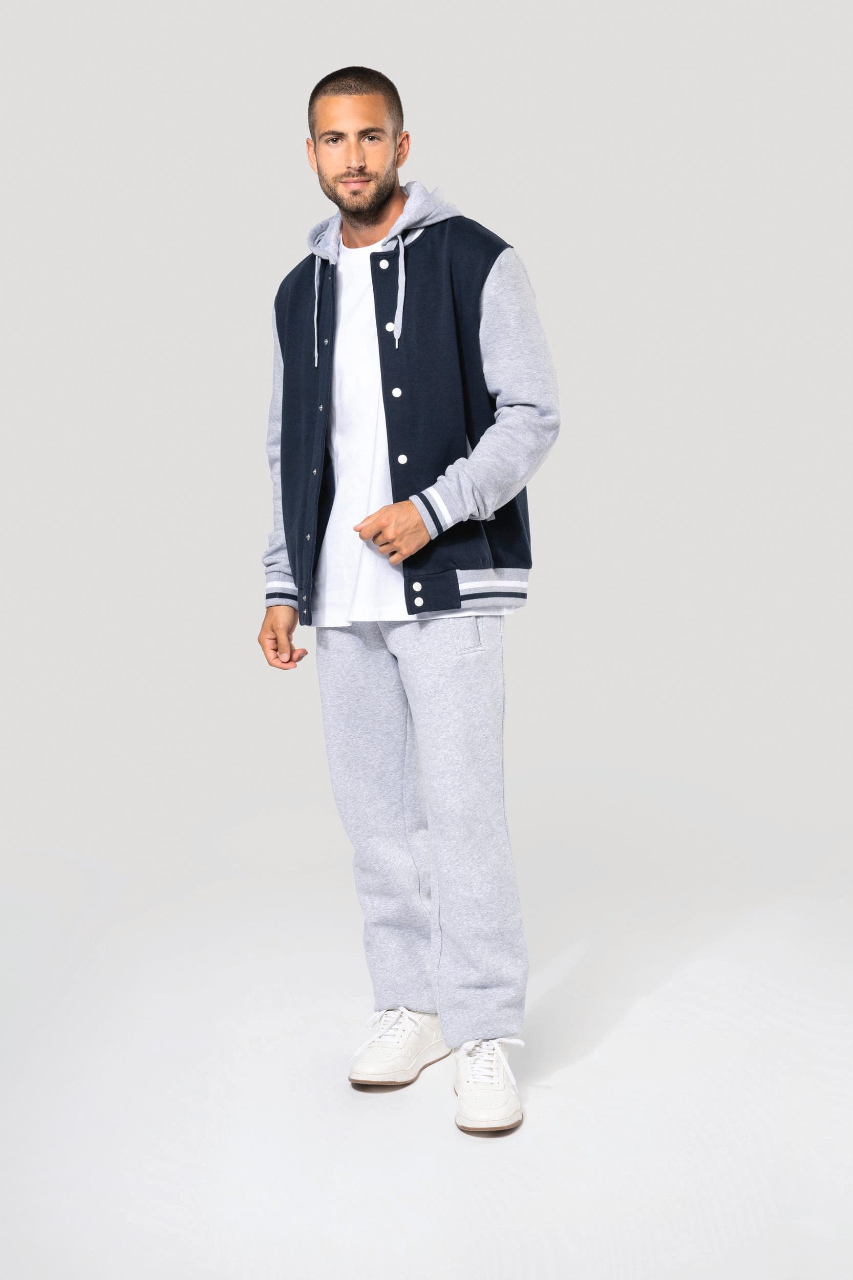 Blouson Teddy à capuche unisexe en situation