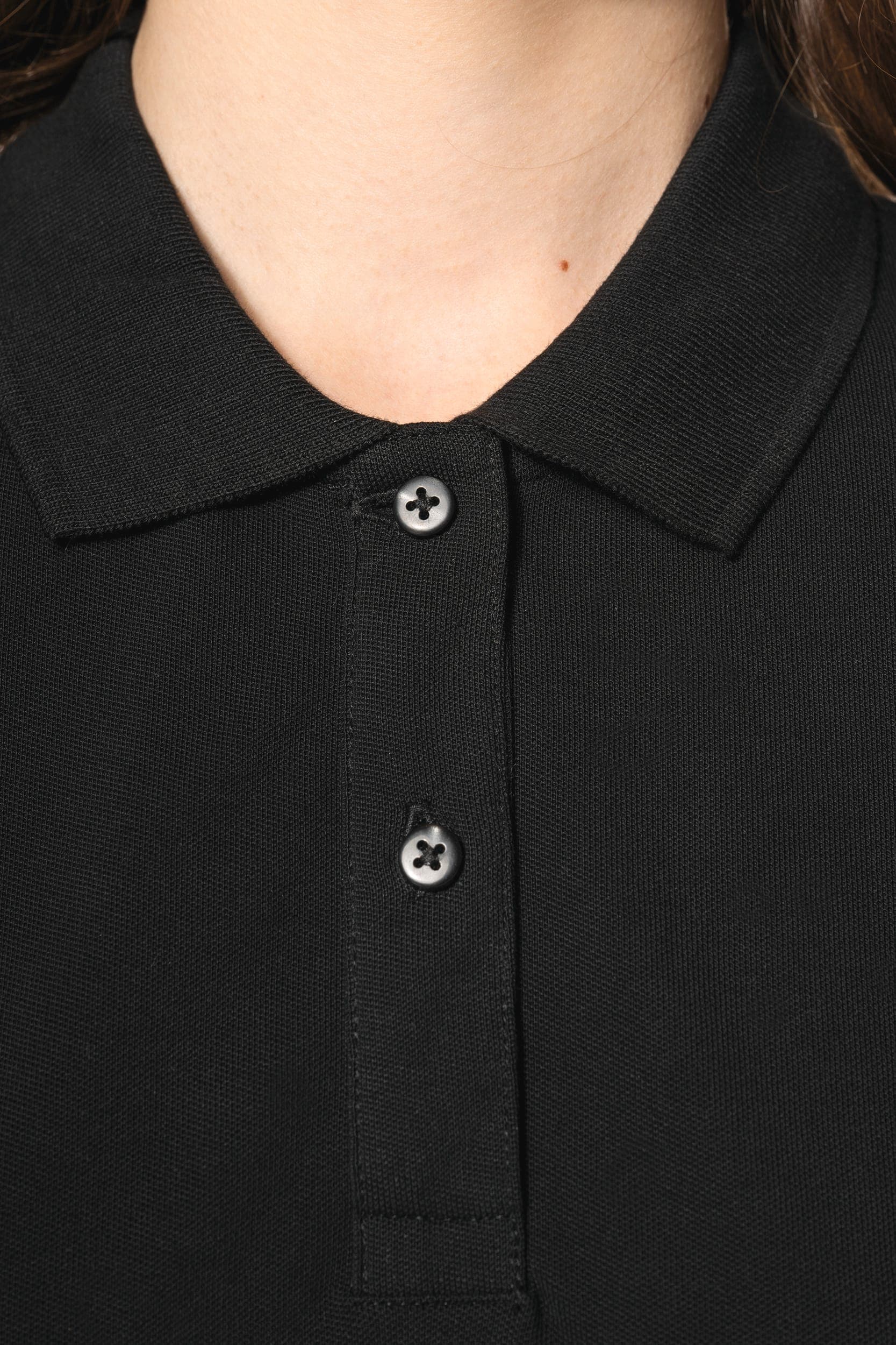 Polo Supima® manches courtes femme en situation