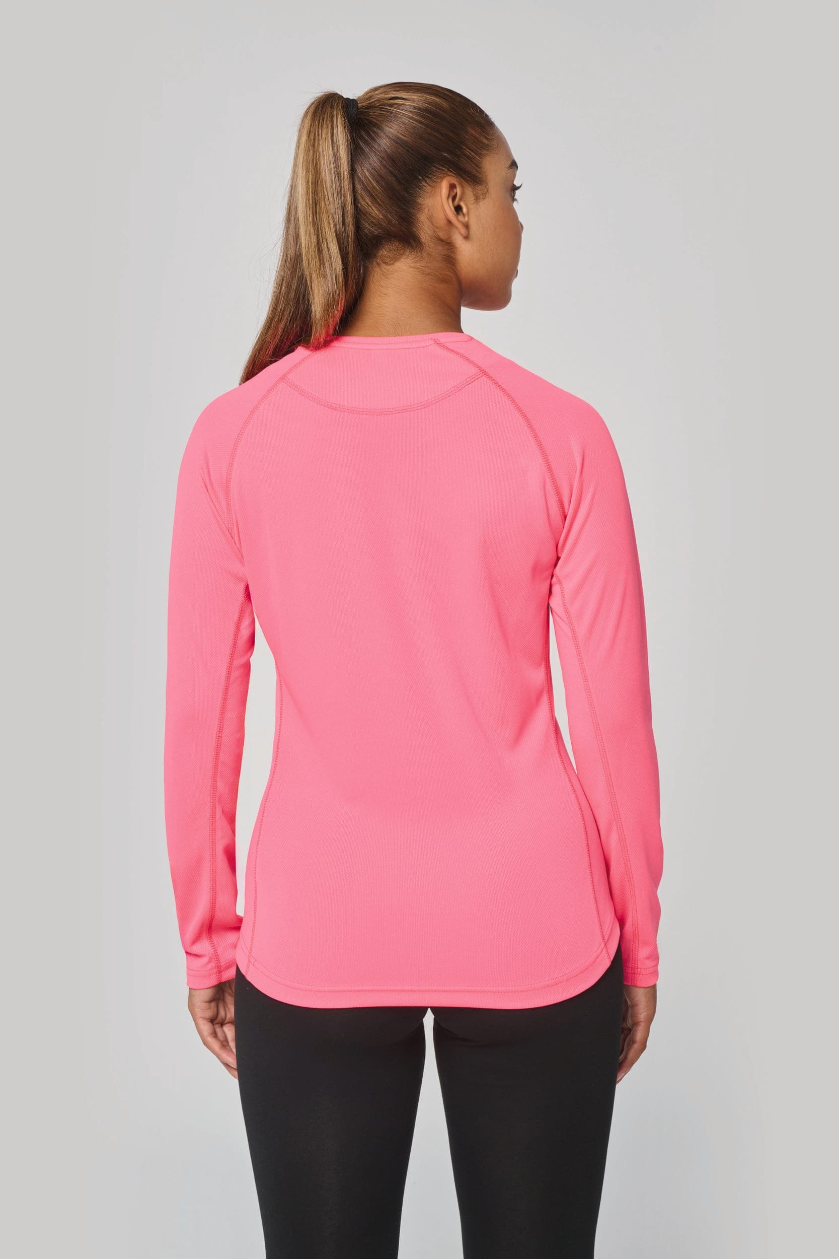 T-shirt de sport manches longues femme en situation