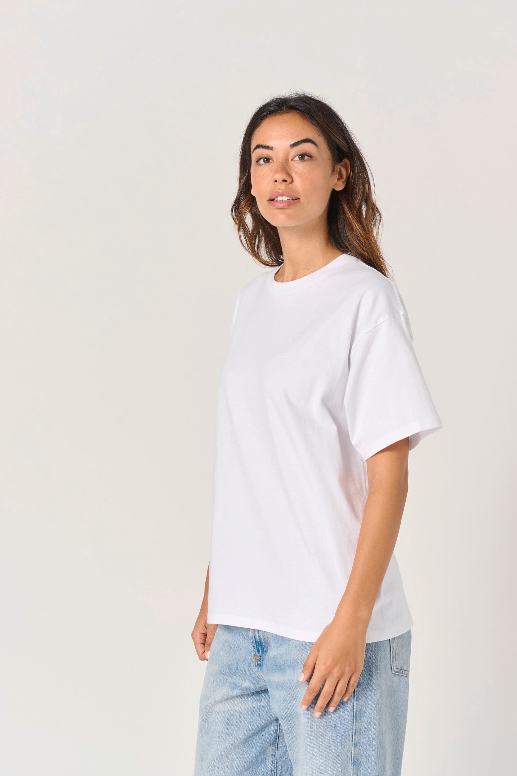 T-shirt oversize unisexe en situation