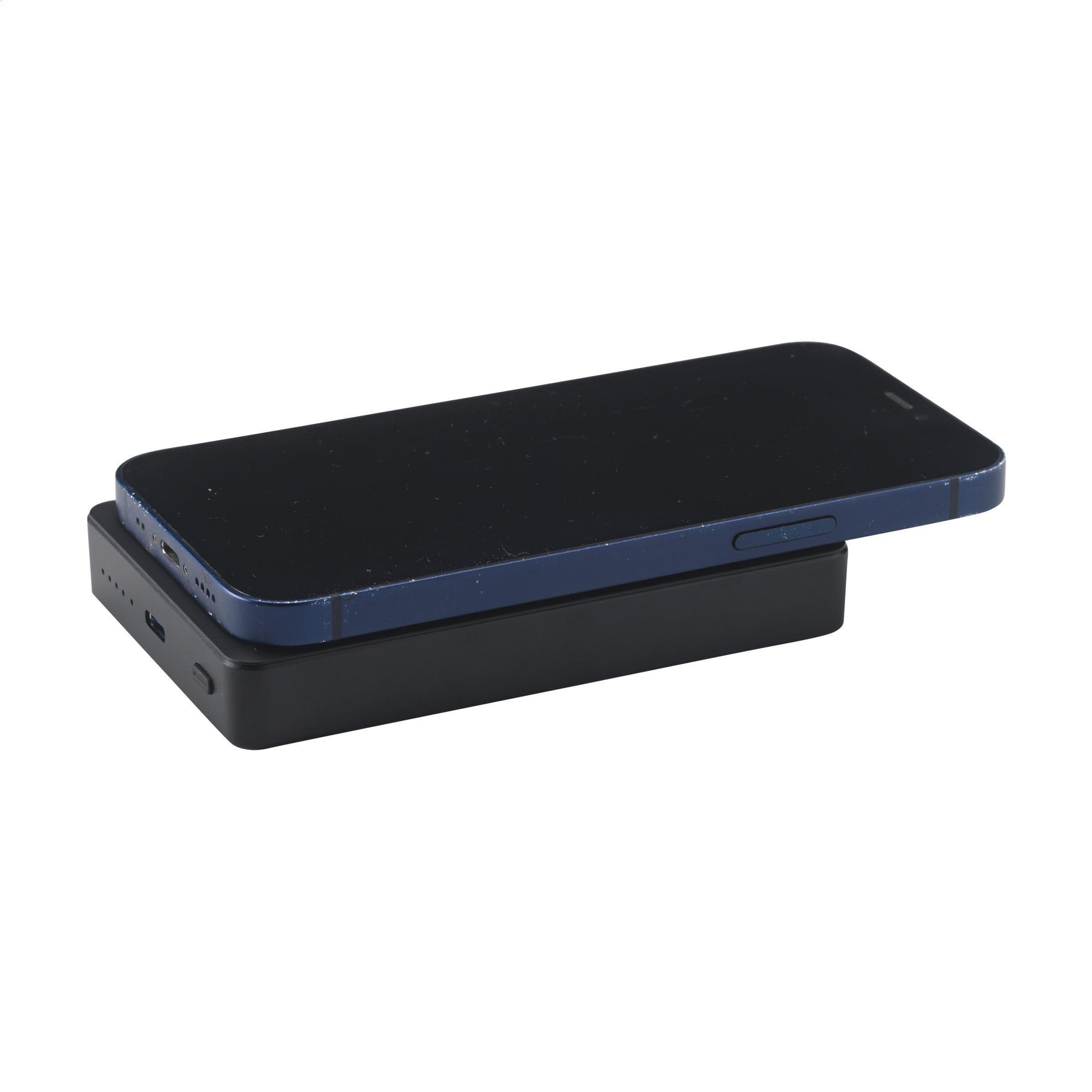 Powerbank Wireless RCS alu recyclé Magsafe 10000 en situation