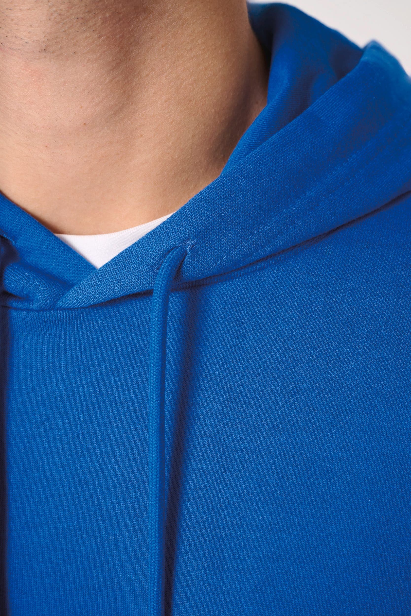 Sweat-shirt à capuche unisexe en situation