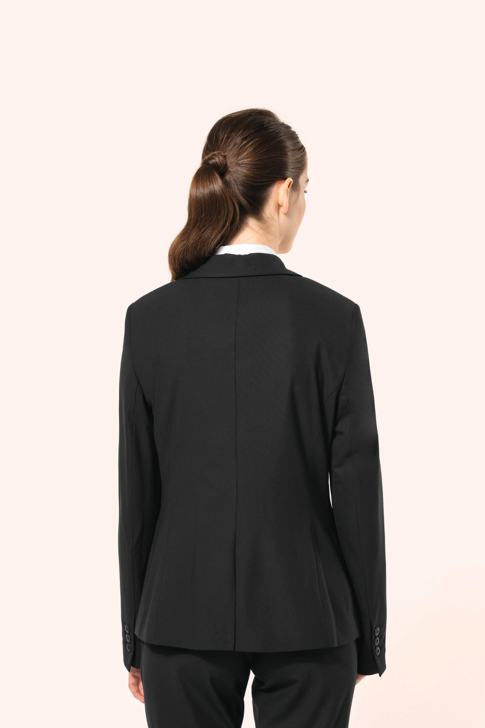 Veste blazer femme en situation