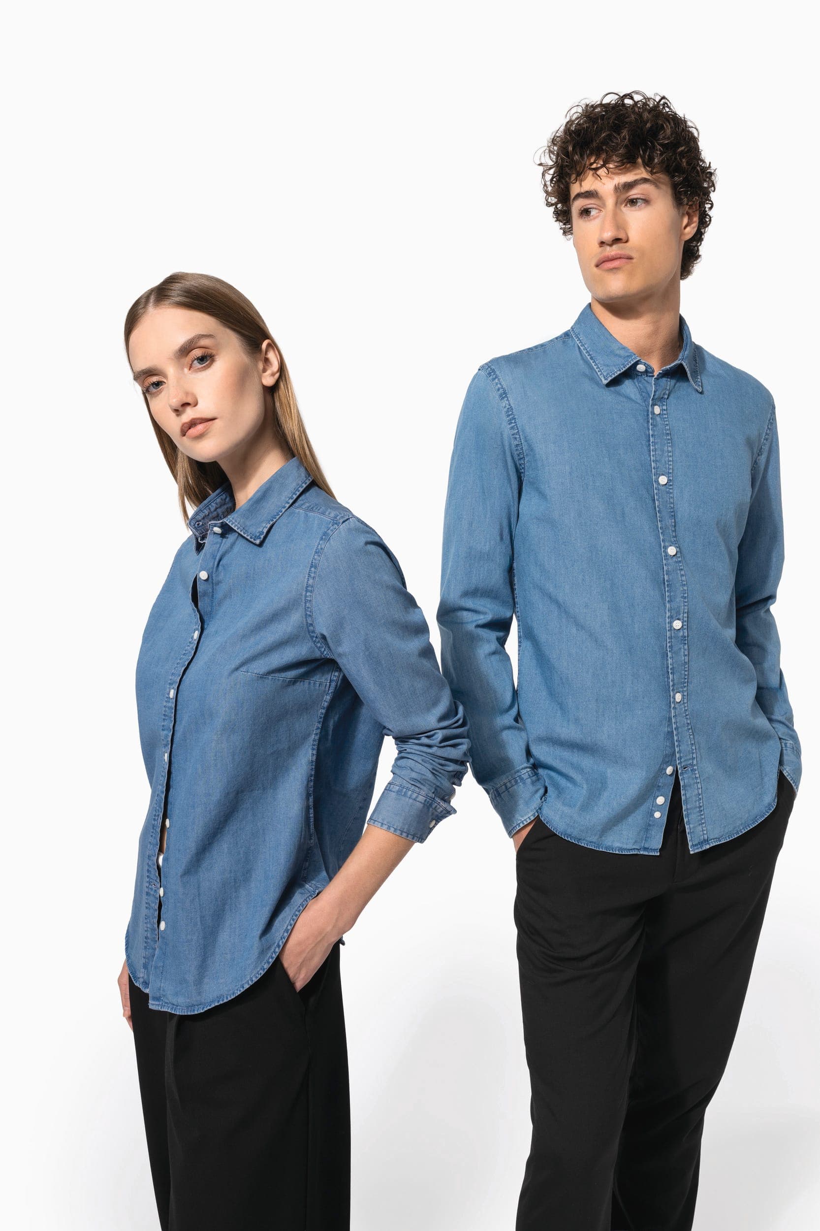 Chemise denim homme en situation